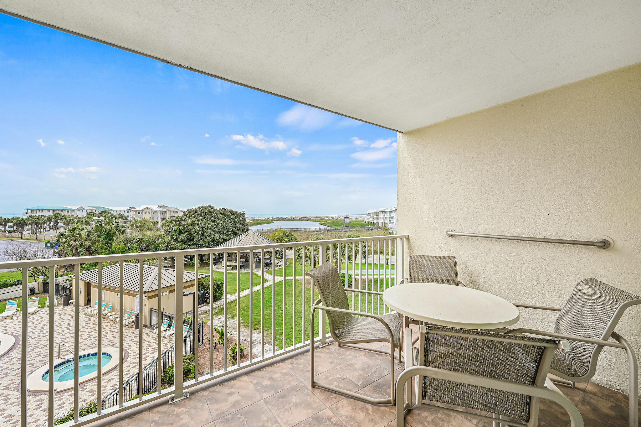 ISLANDER CONDO PH 2 - Residential