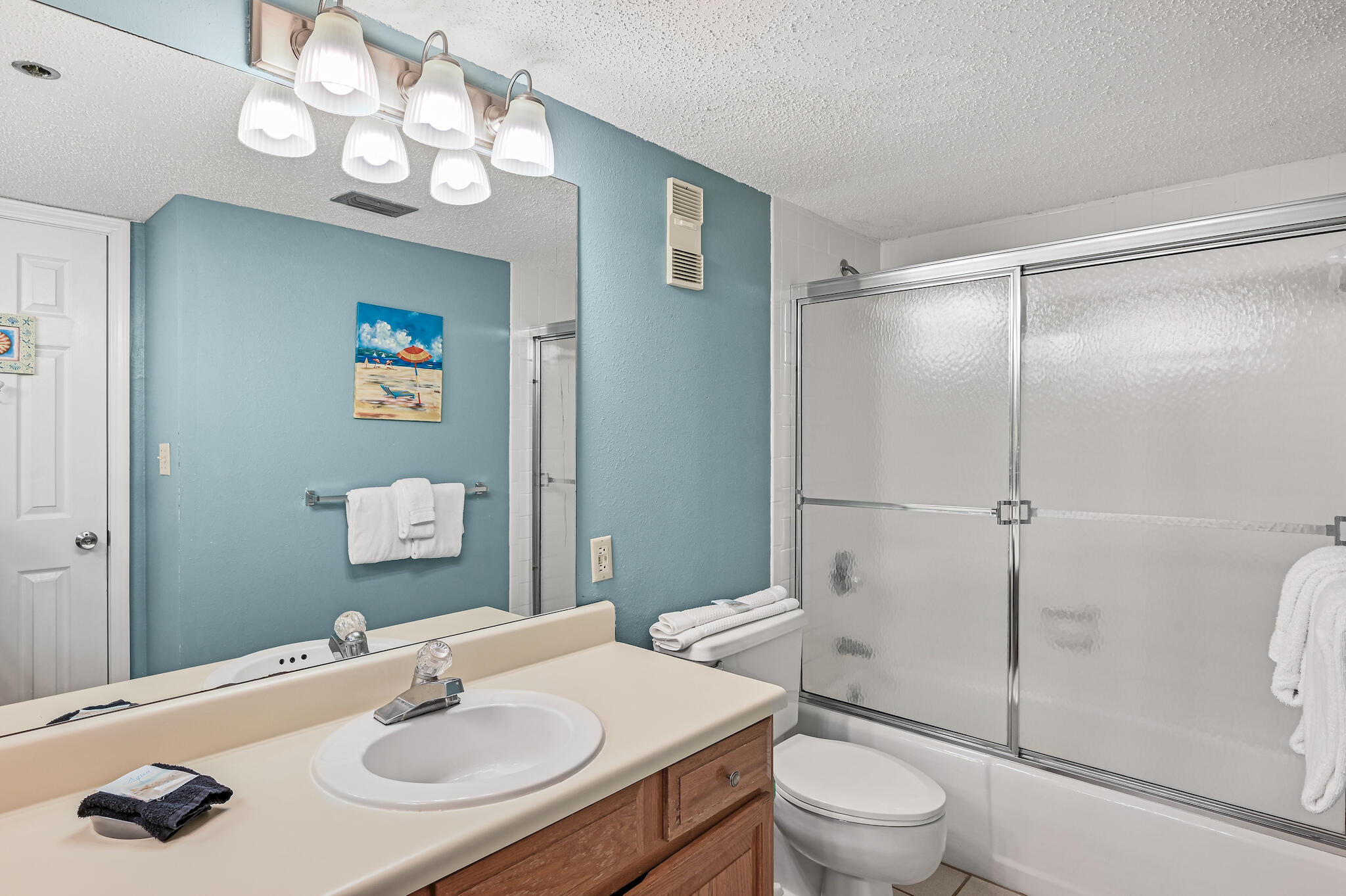 ISLANDER CONDO PH 2 - Residential