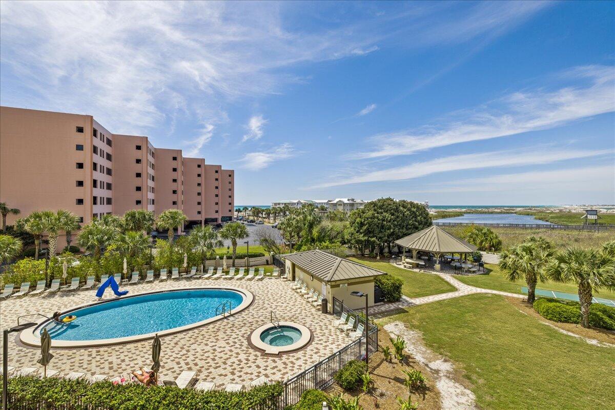 ISLANDER CONDO PH 2 - Residential