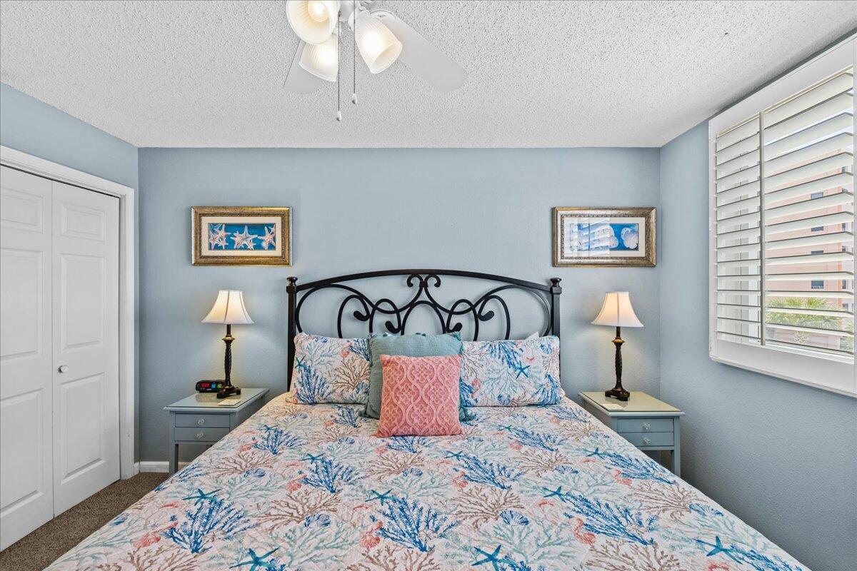 ISLANDER CONDO PH 2 - Residential