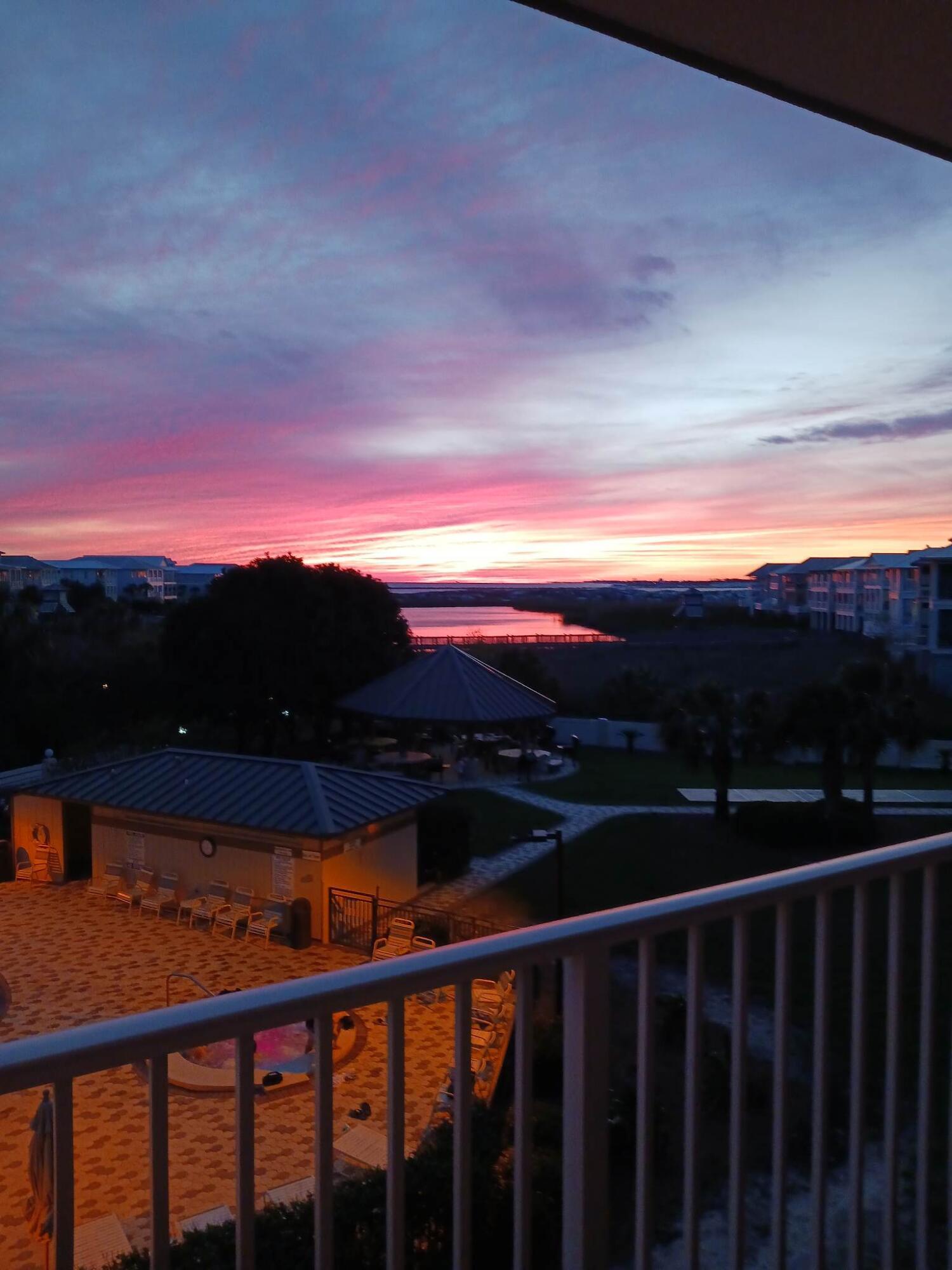 ISLANDER CONDO PH 2 - Residential