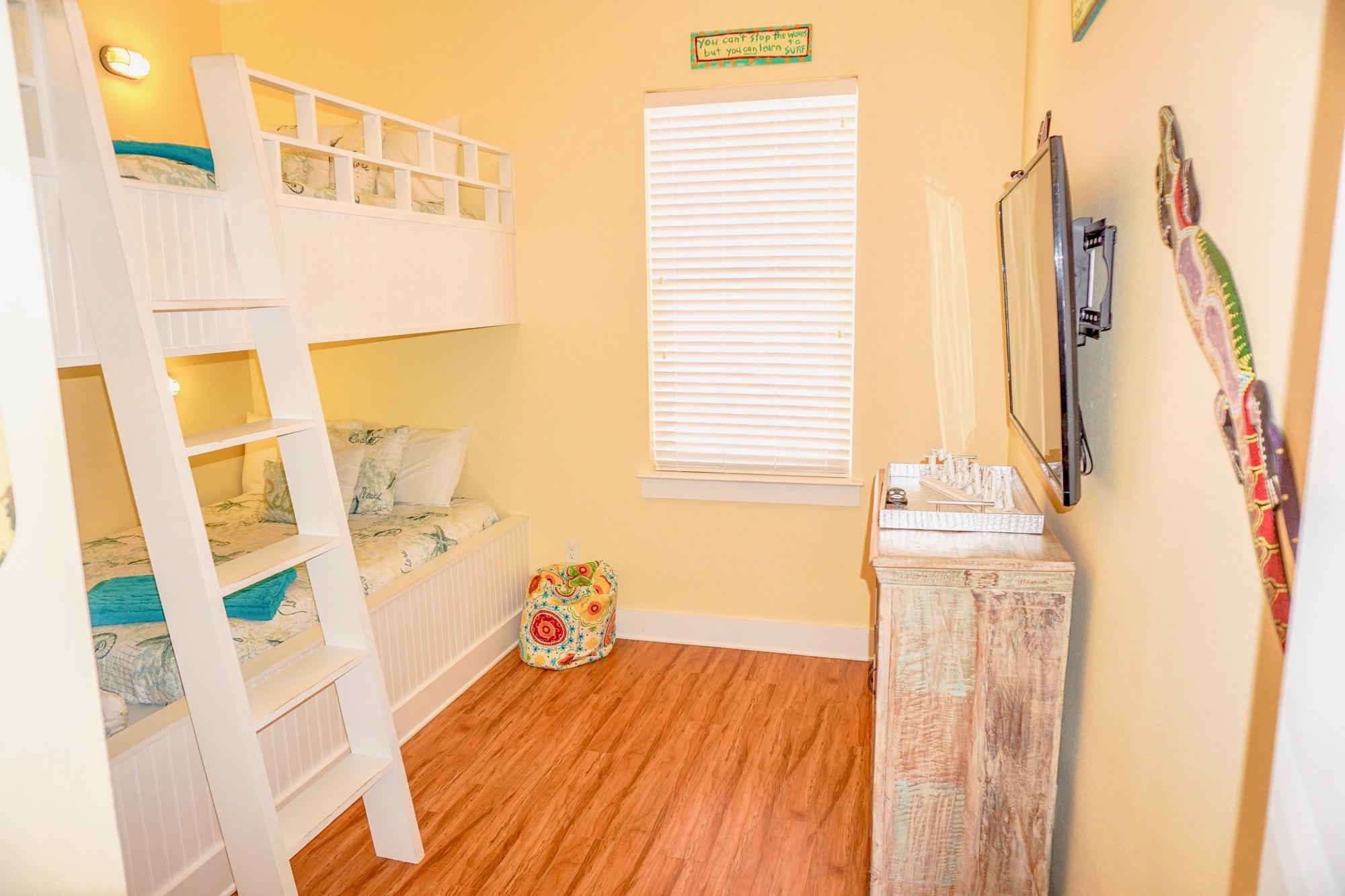 VILLAGES OF CRYSTAL BEACH - Residential