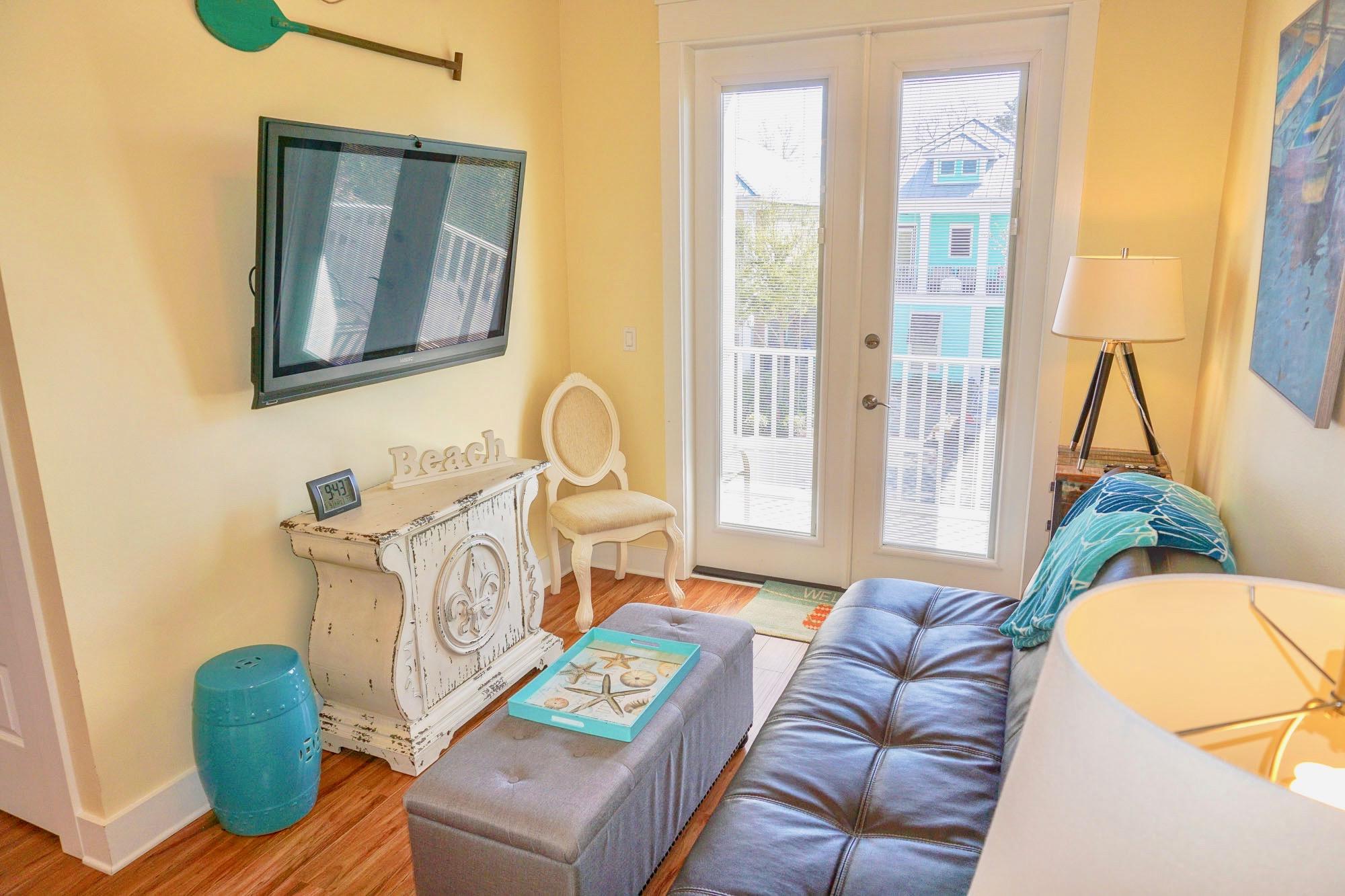 VILLAGES OF CRYSTAL BEACH - Residential