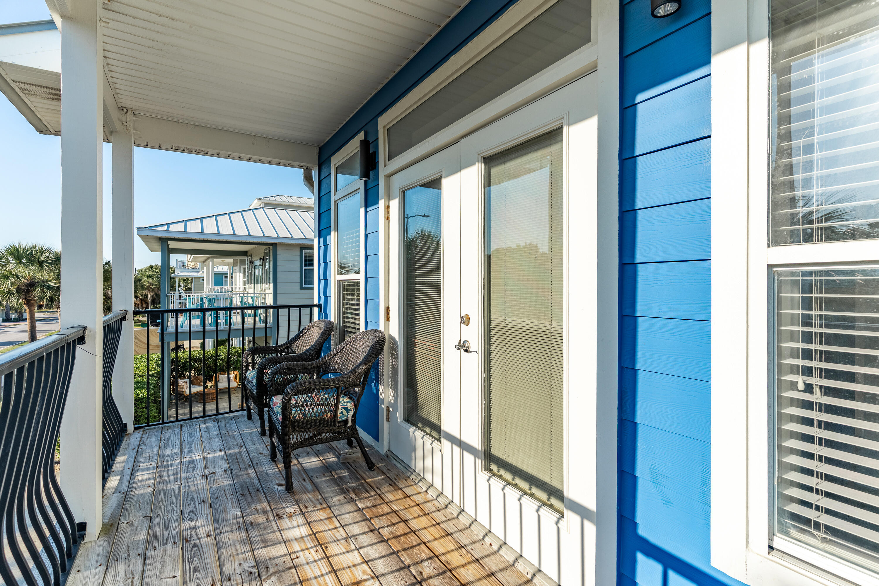 CRYSTAL BEACH - Residential