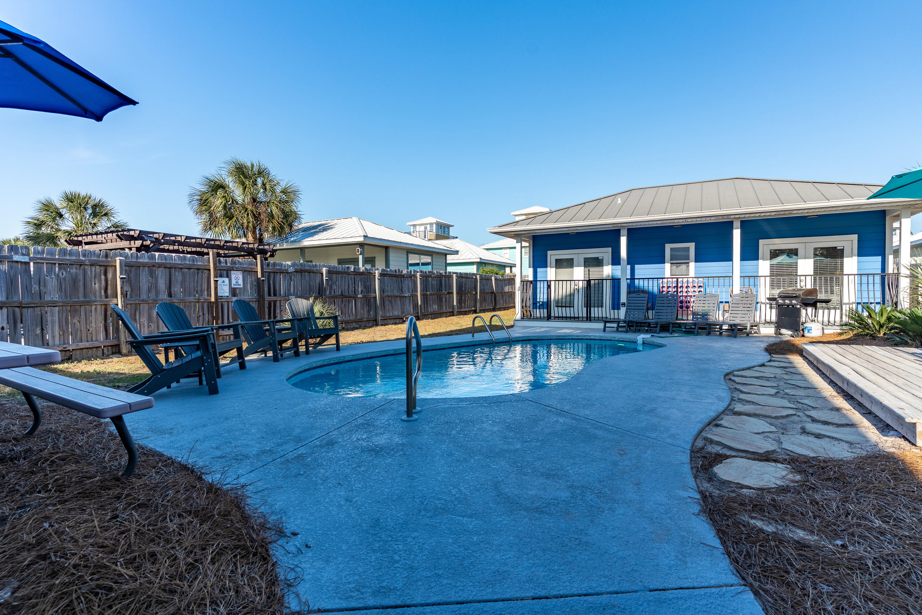 CRYSTAL BEACH - Residential
