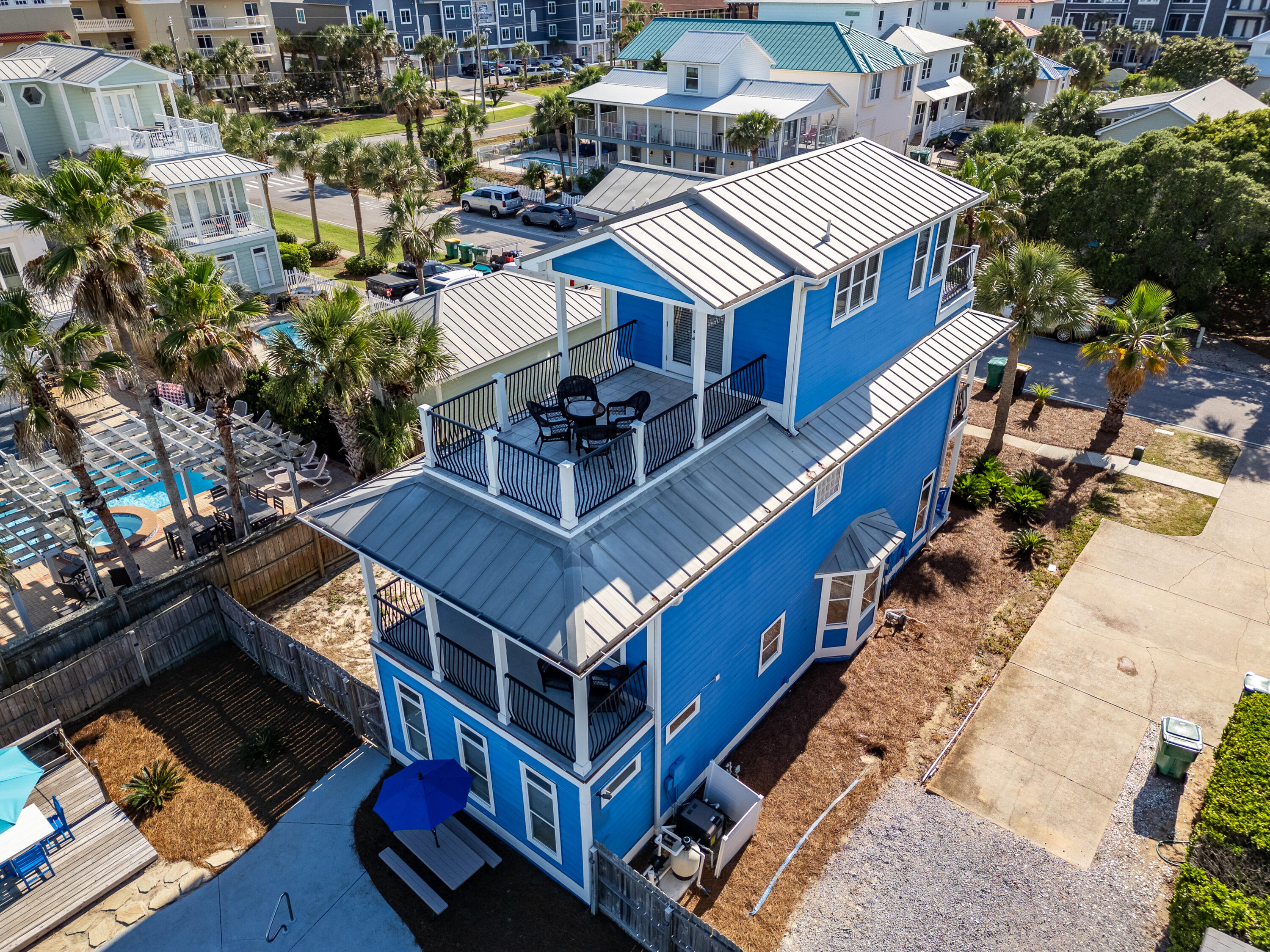 CRYSTAL BEACH - Residential
