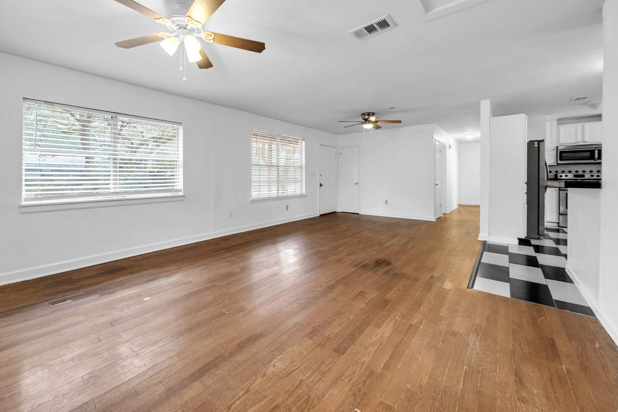 1020 PINETREE RD - Residential Lease