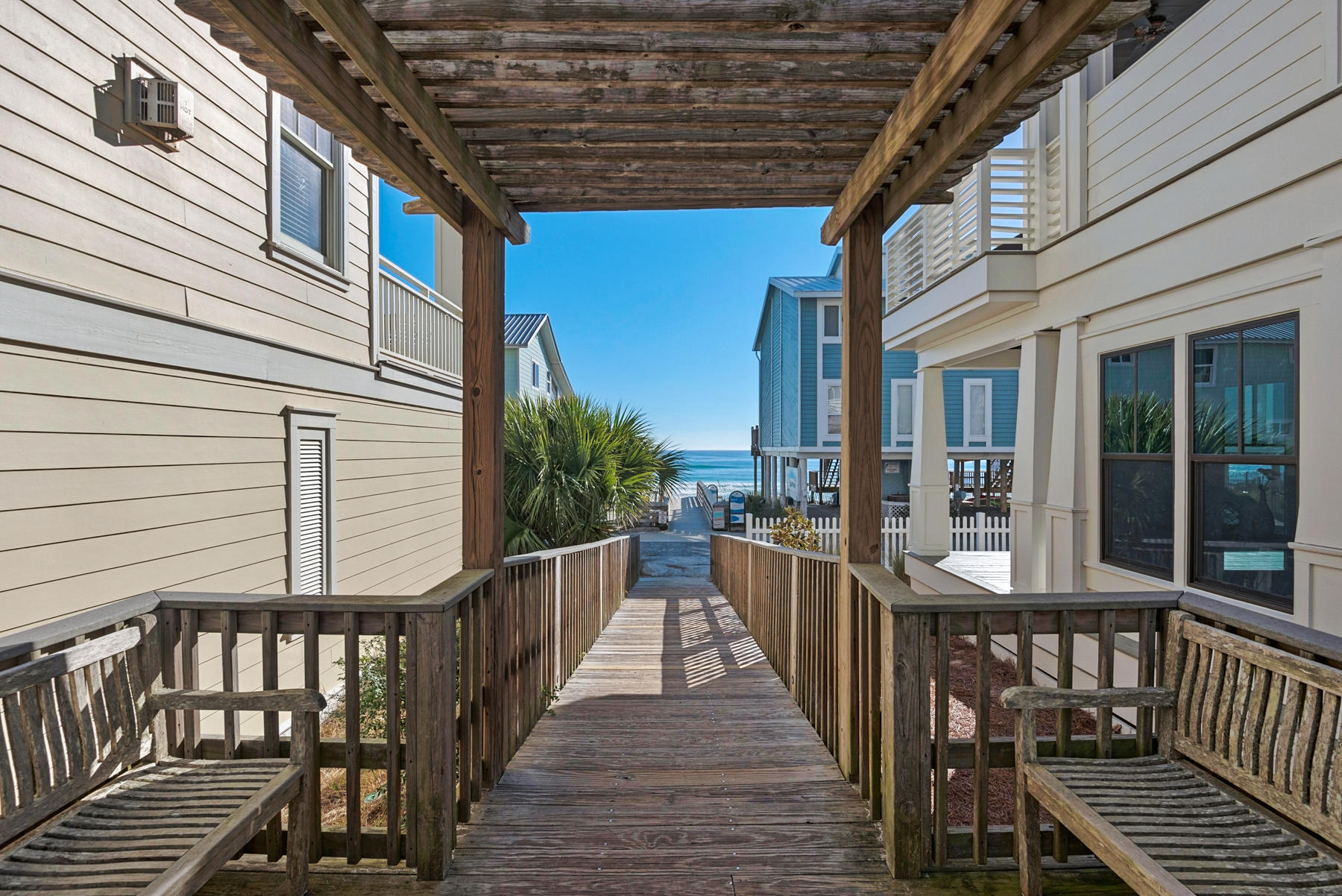 SUMMER'S EDGE - Residential