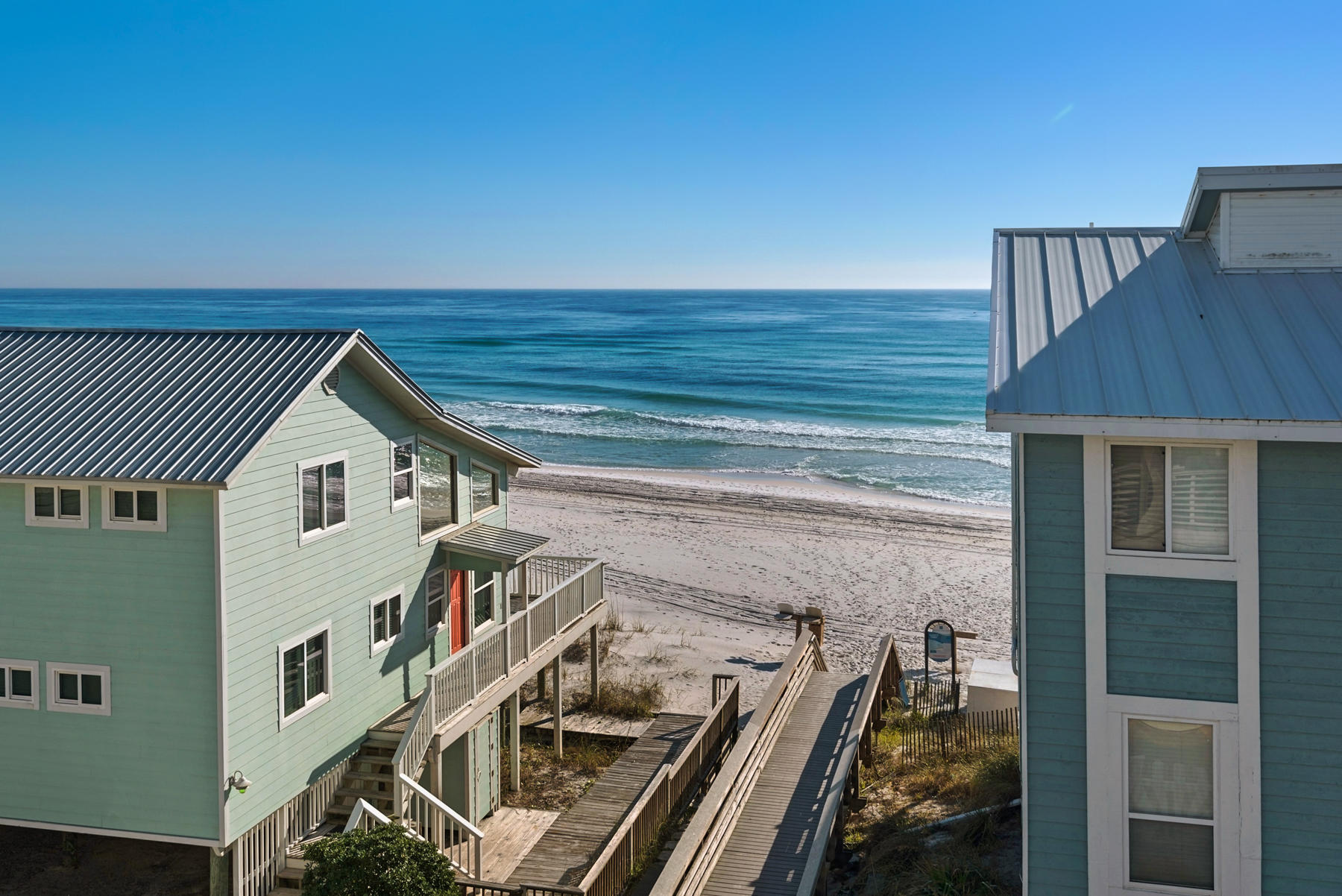 SUMMER'S EDGE - Residential