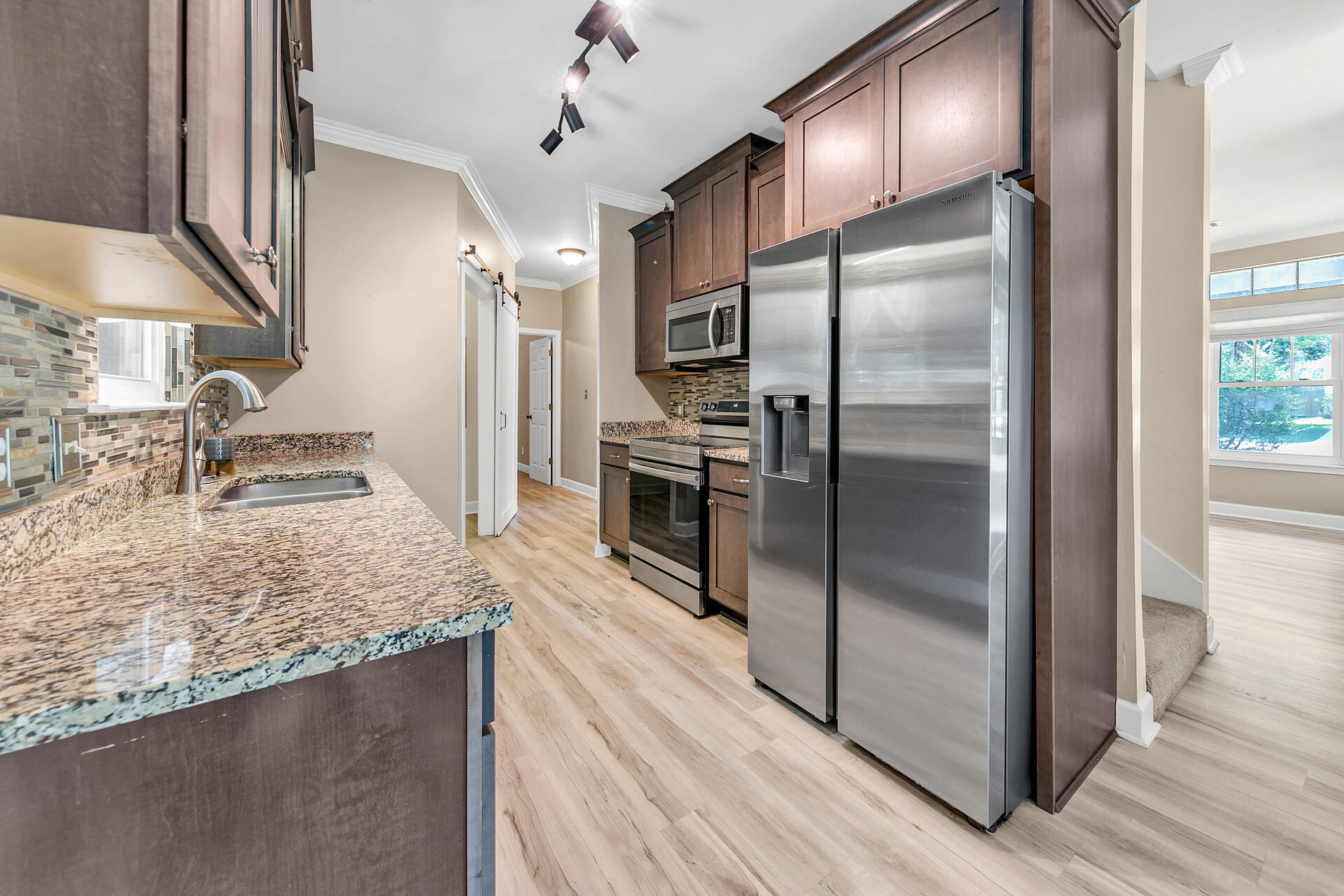 MOORES LANDING - Residential