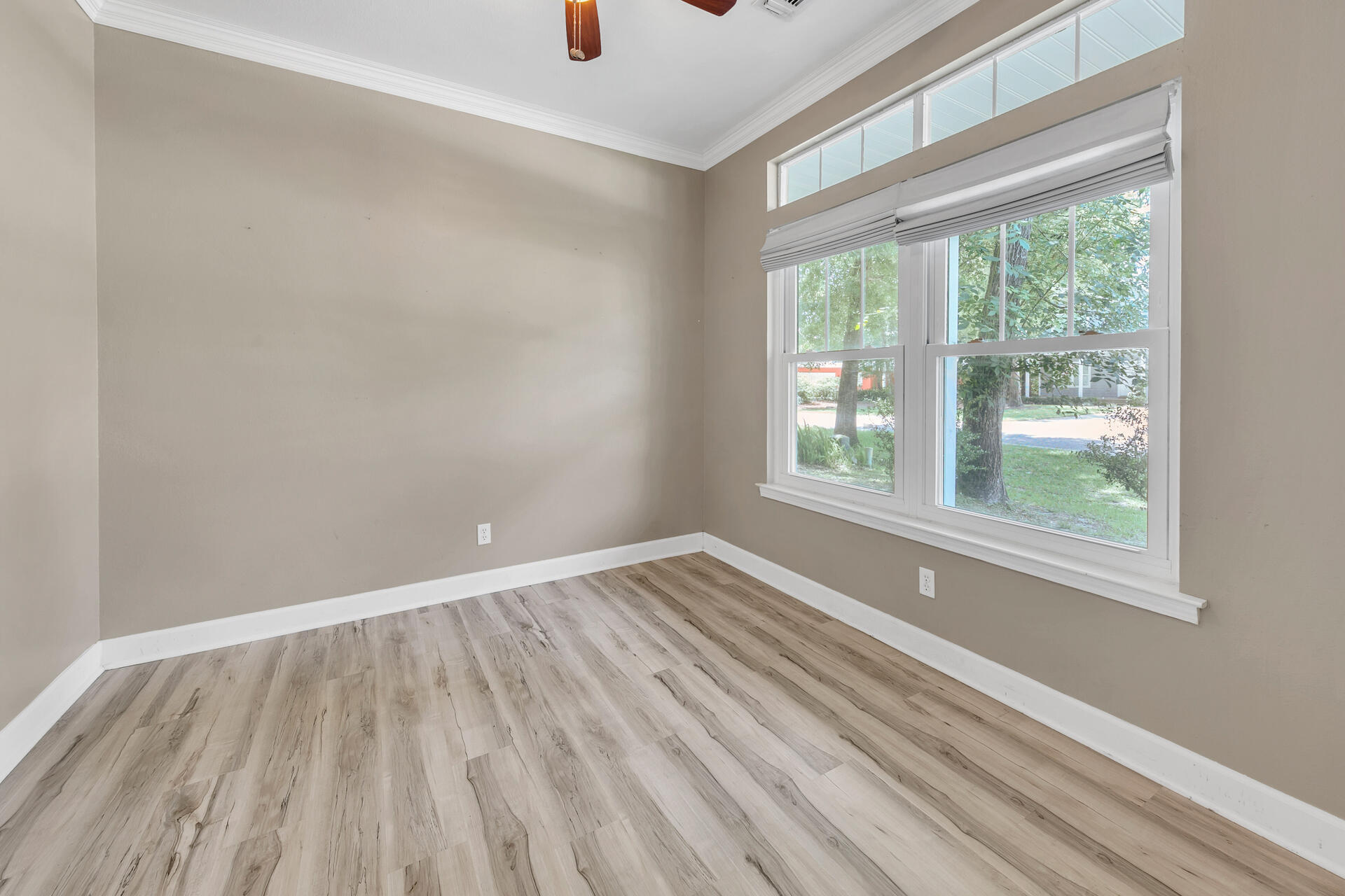 MOORES LANDING - Residential