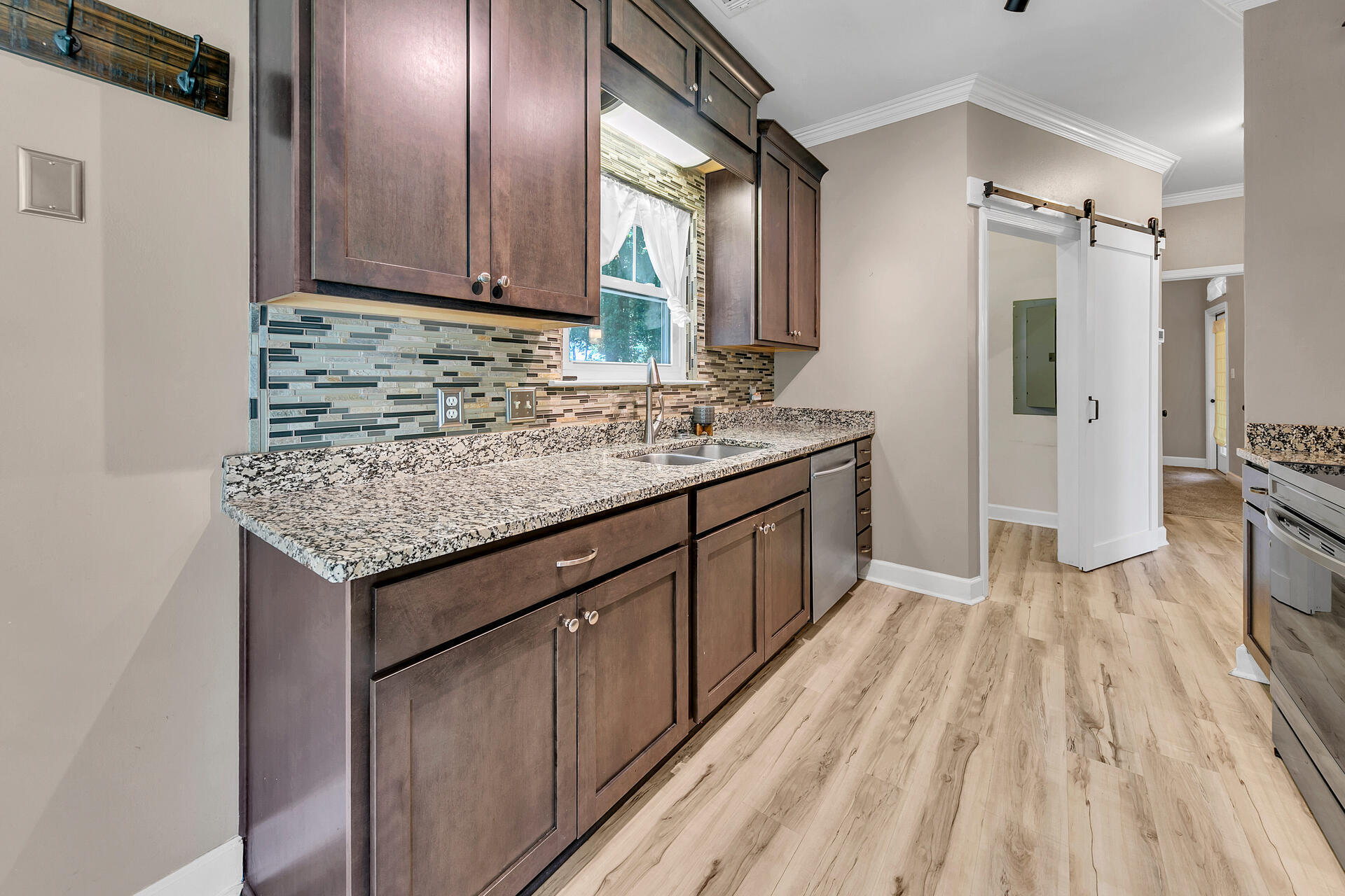 MOORES LANDING - Residential