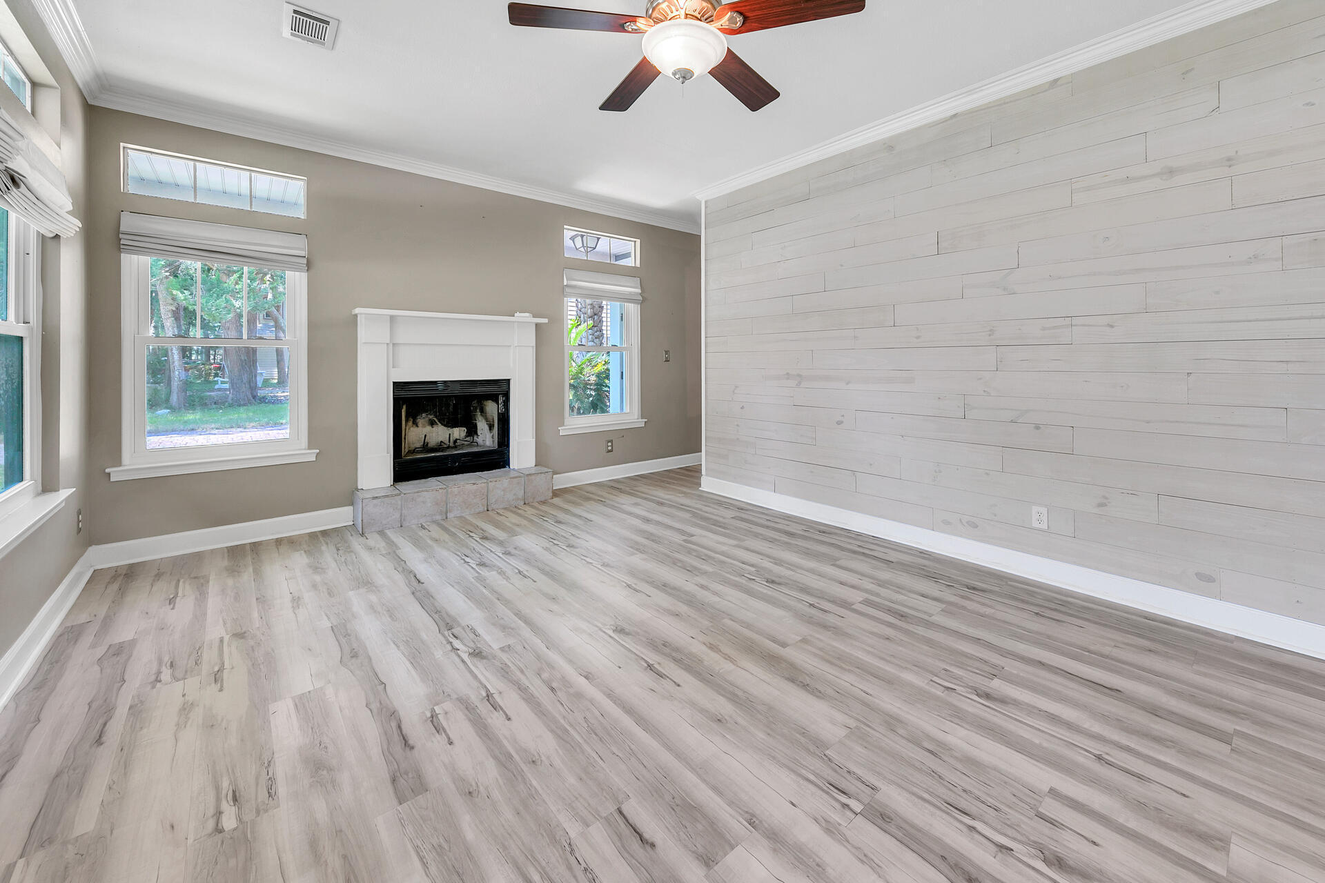 MOORES LANDING - Residential