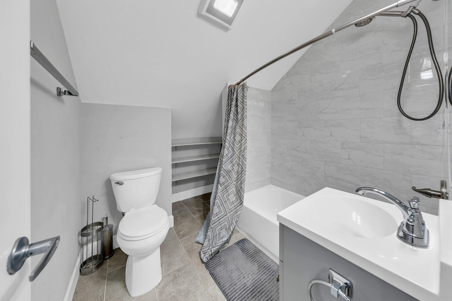 MOORES LANDING - Residential