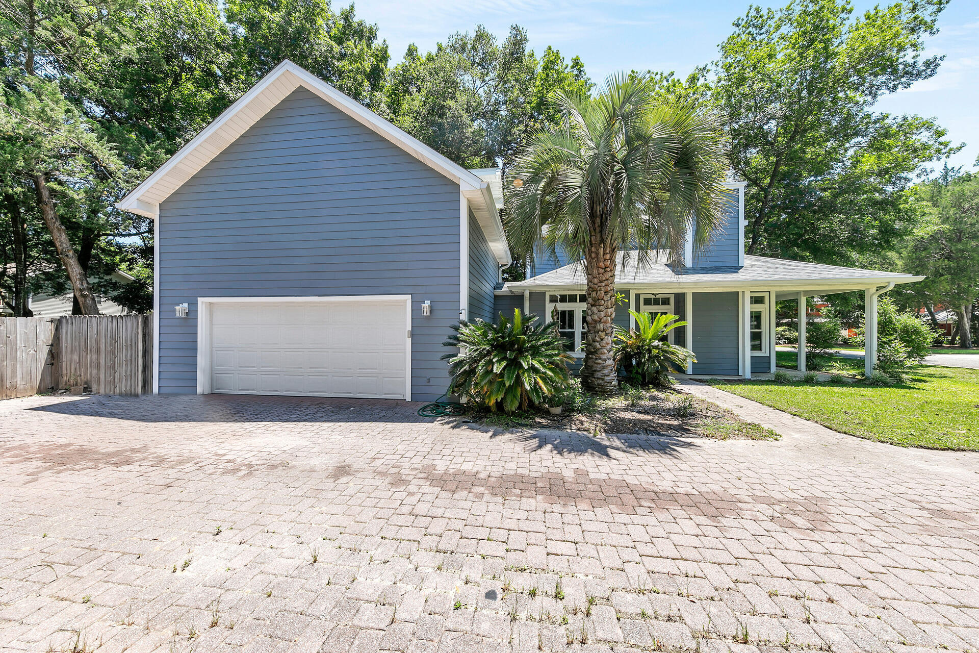 MOORES LANDING - Residential