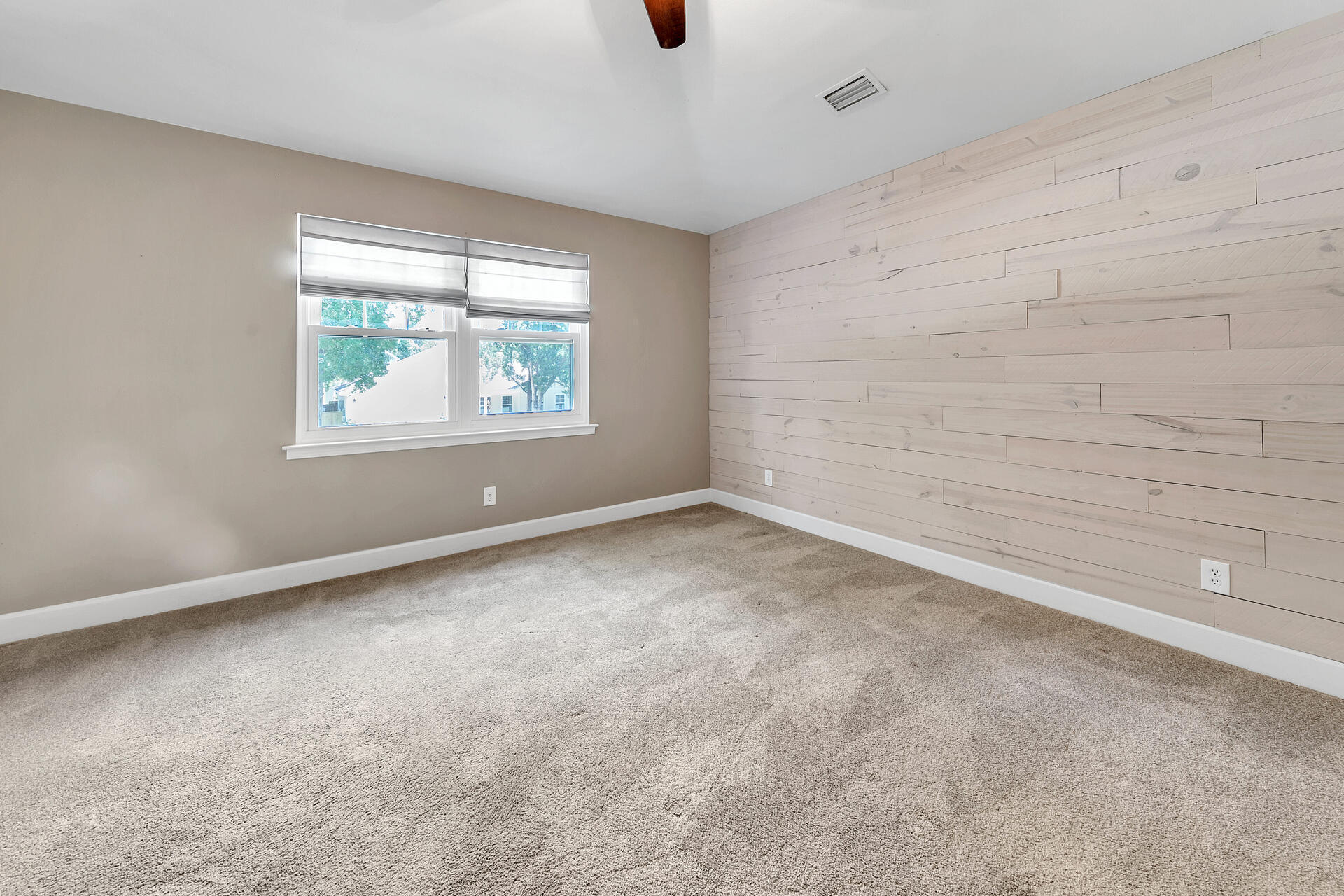 MOORES LANDING - Residential