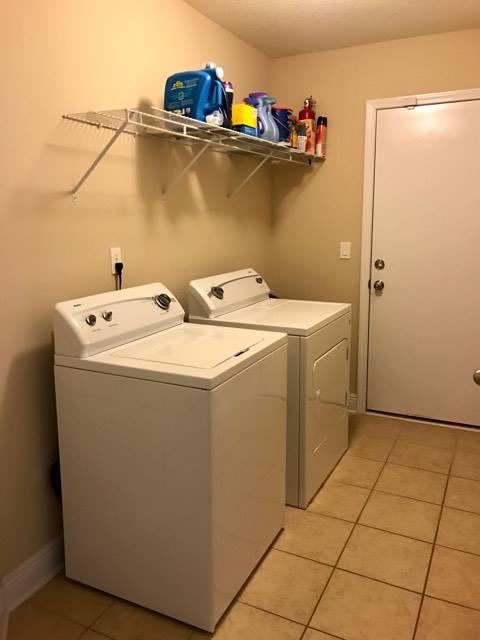 SILVER SPRINGS EST - Residential