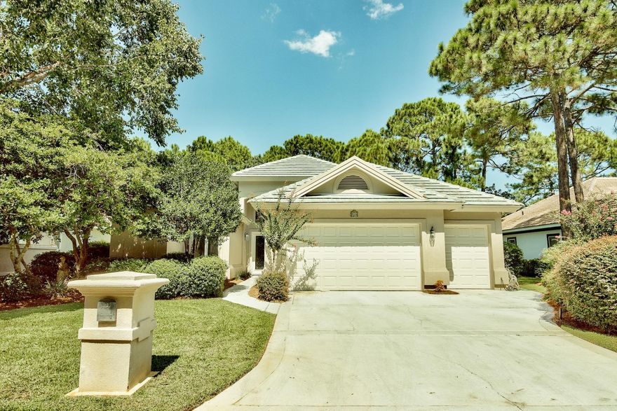 Great primary or second home located on the 4th fairway in the gated community of Emerald Bay. This one story home boasts a great floor plan that is very functional for any family. As you enter this contemporary style home you will notice the 16 foot high ceilings with dramatic crown molding in the foyer, living room, dining room and master bedroom. There is a combined kitchen, breakfast nook and family room with built-in planning/computer desk. There are many architectural features that are unique with this home. The home has ample storage and closet space as well as a separate laundry room and a two car garage plus golf cart garage. The large screened-in patio overlooking the golf course has a wet bar and is accessible from the living room, family room and master bedroom.