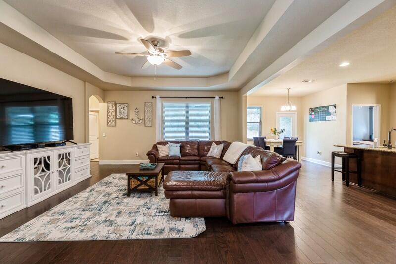 HAMMOCK BAY - Residential