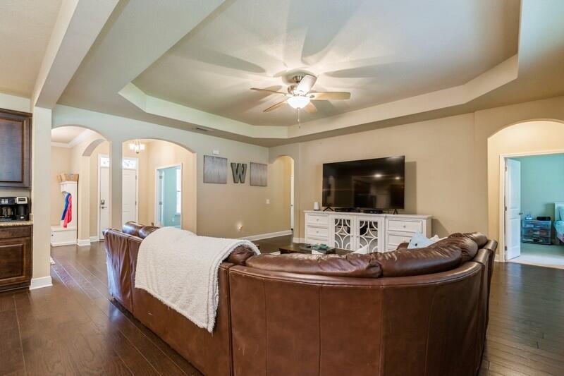 HAMMOCK BAY - Residential