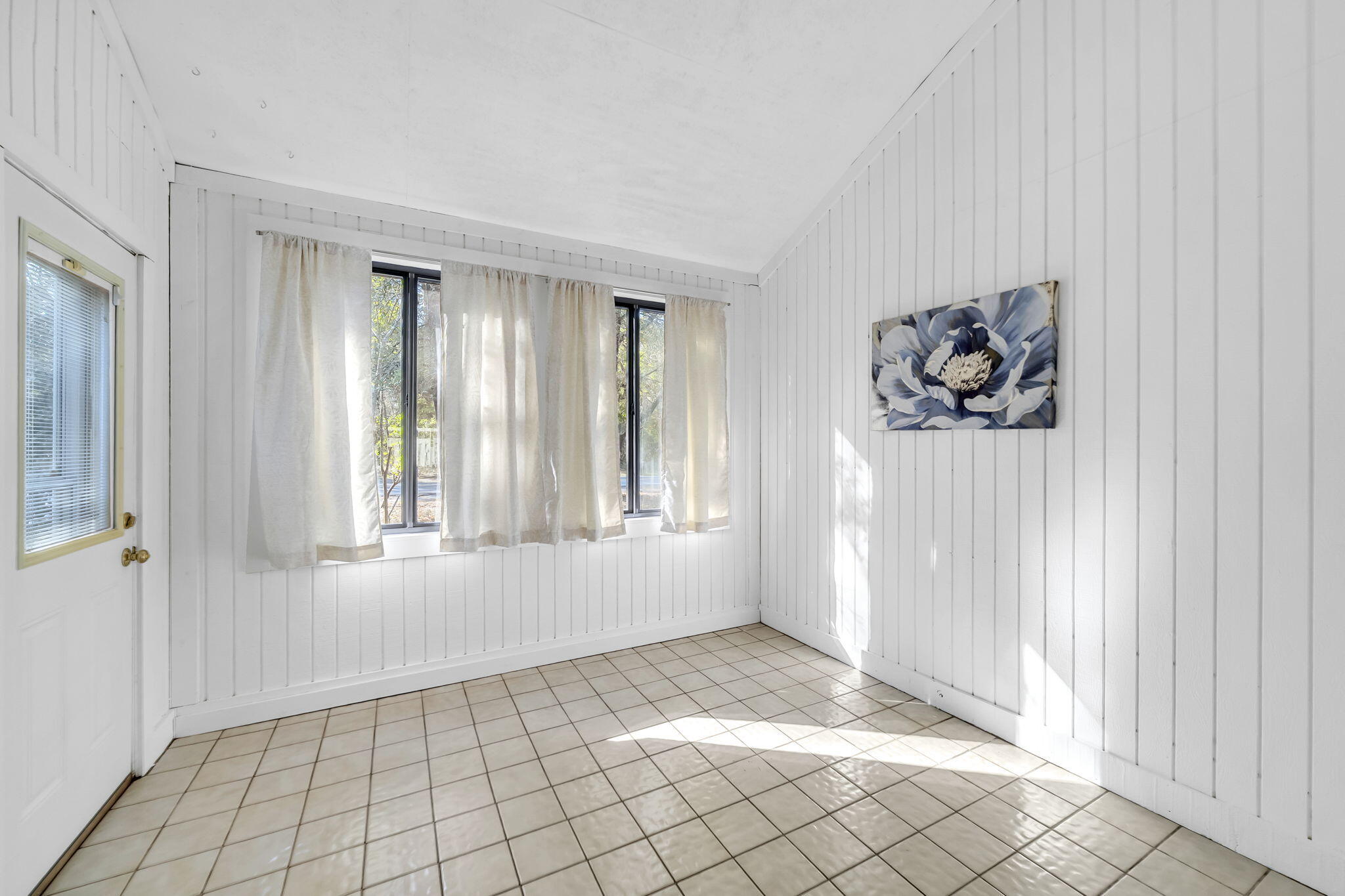 ROYAL OAK VILLAGE - Residential