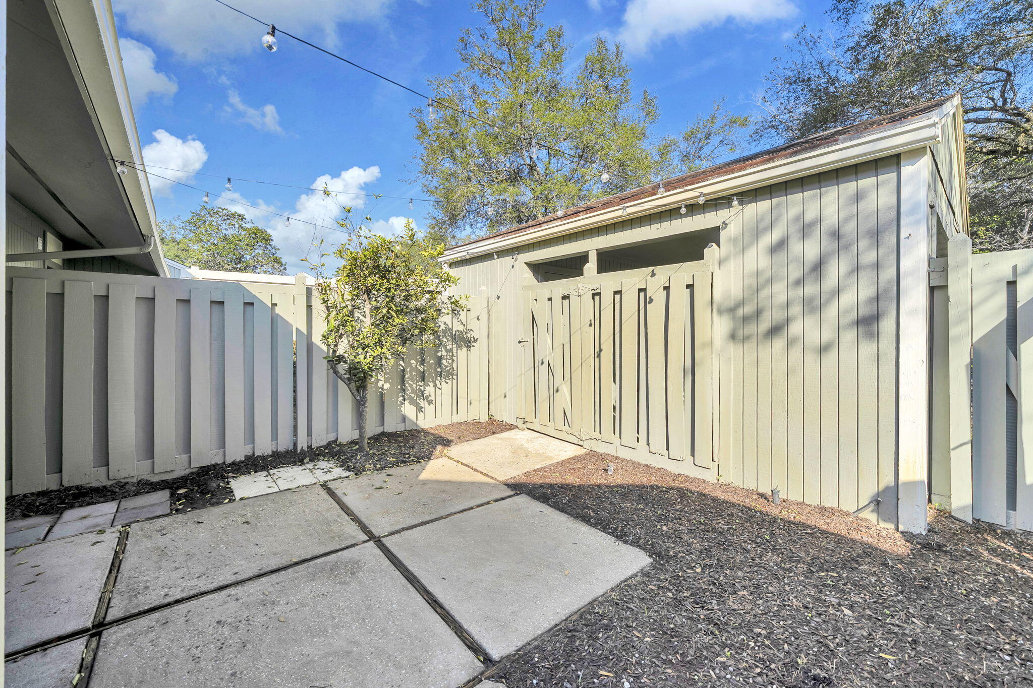 ROYAL OAK VILLAGE - Residential