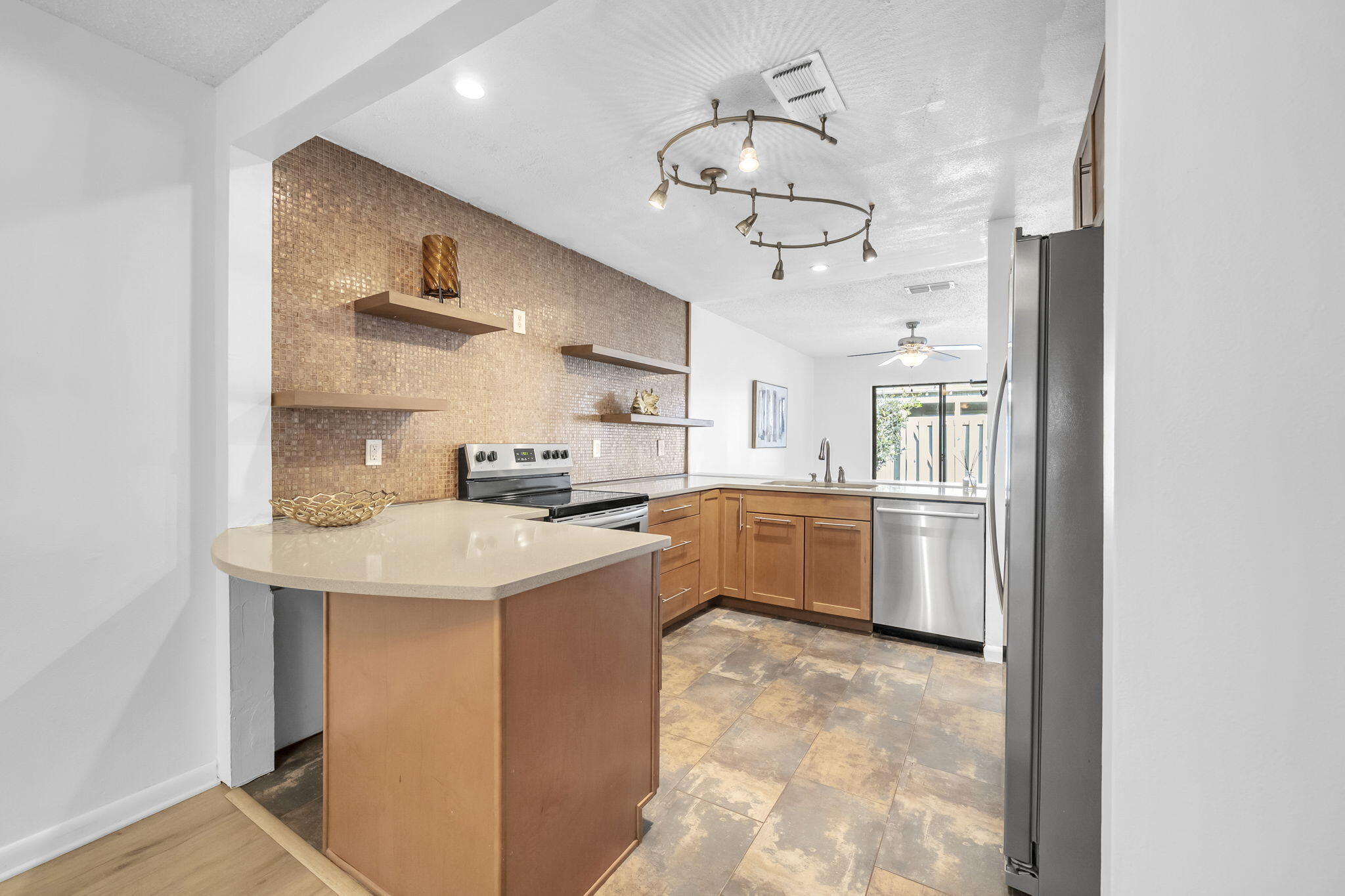 ROYAL OAK VILLAGE - Residential