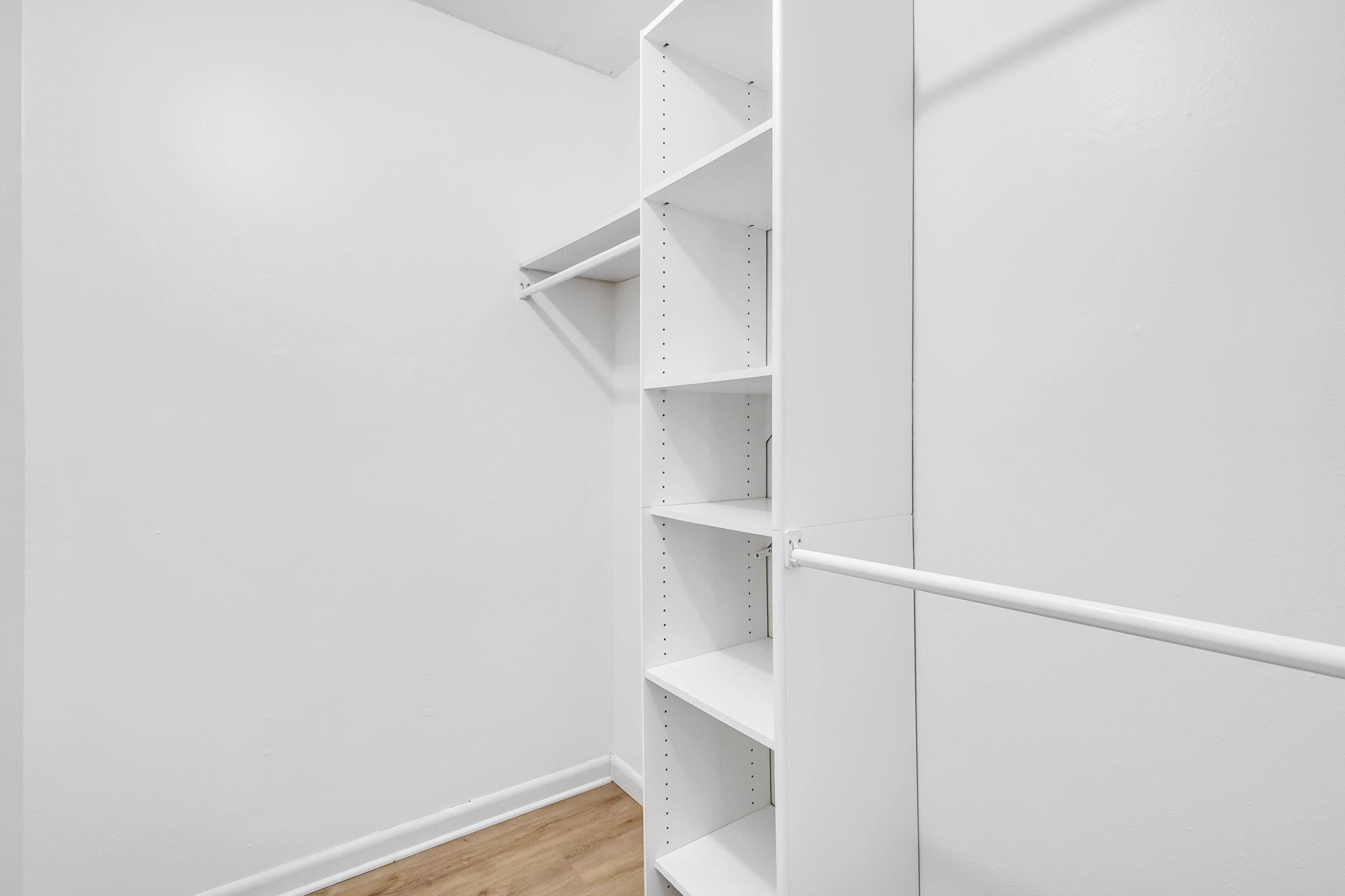 ROYAL OAK VILLAGE - Residential