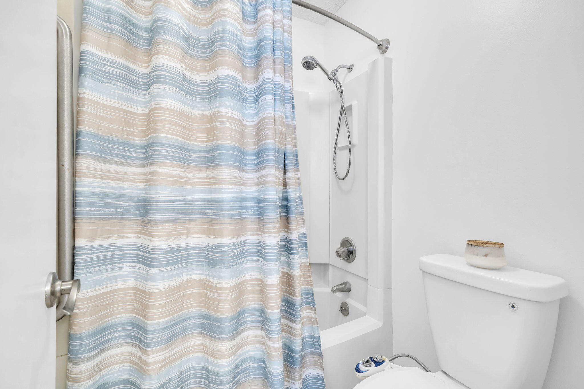 ROYAL OAK VILLAGE - Residential