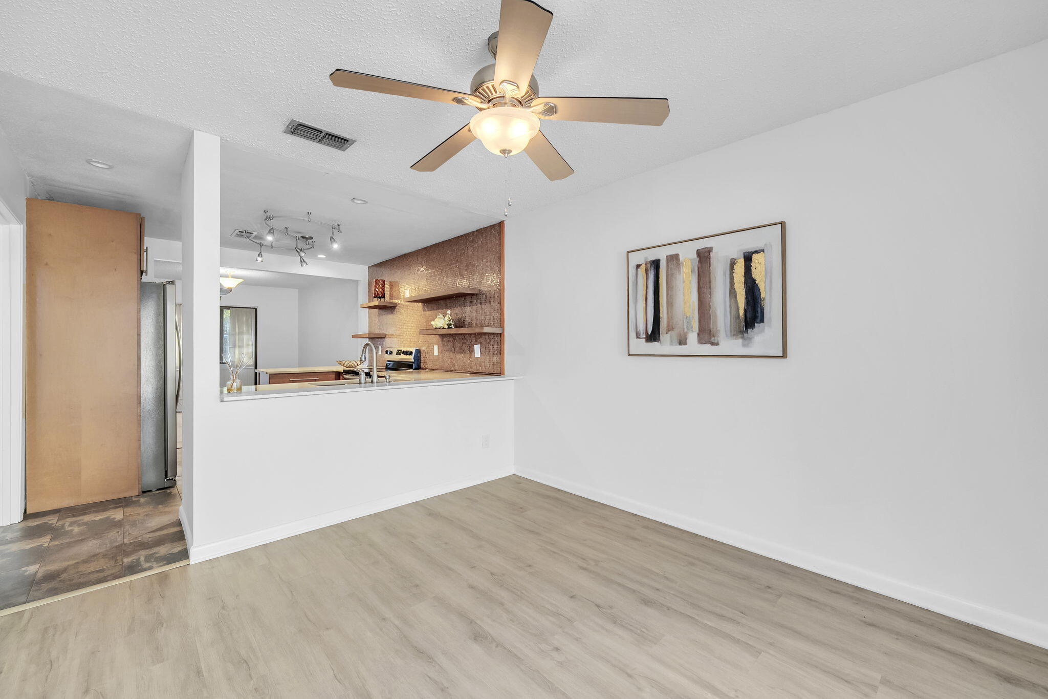 ROYAL OAK VILLAGE - Residential