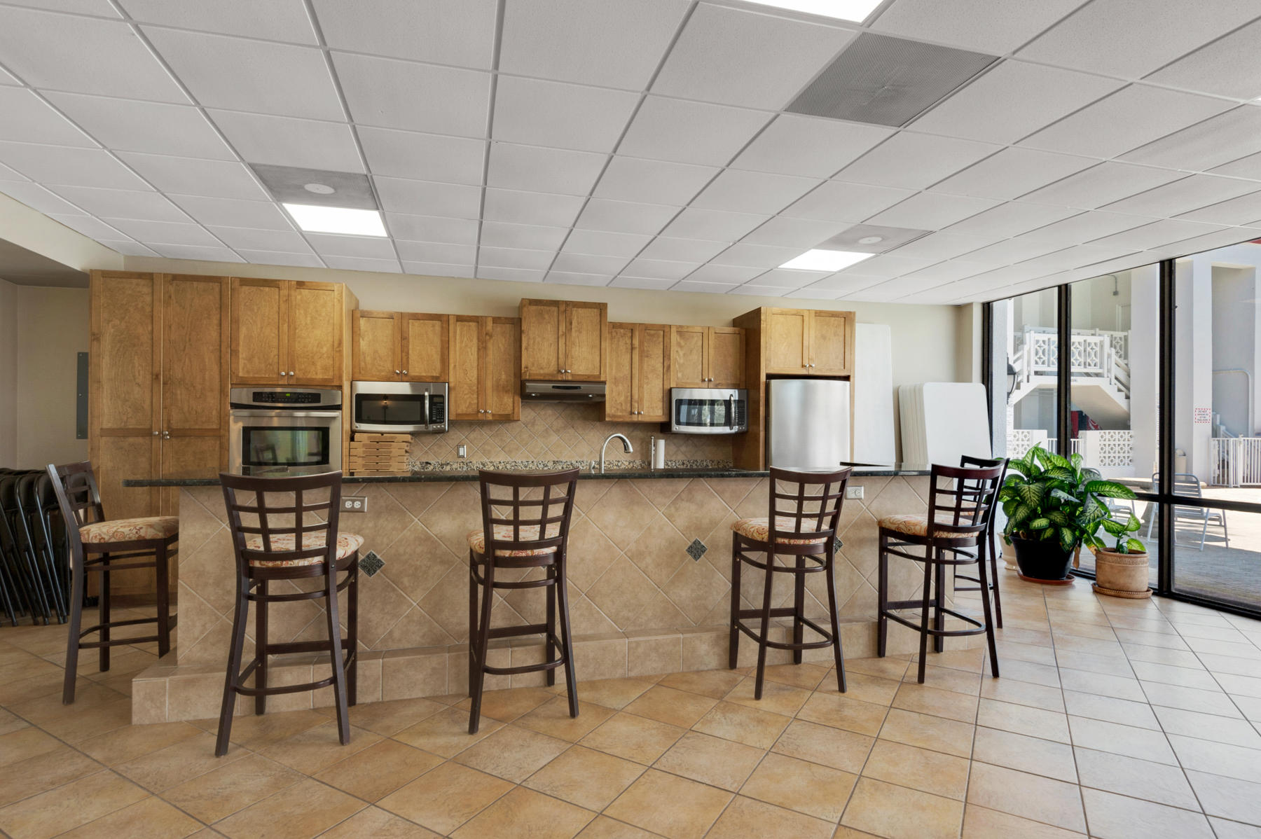 EL MATADOR CONDO - Residential