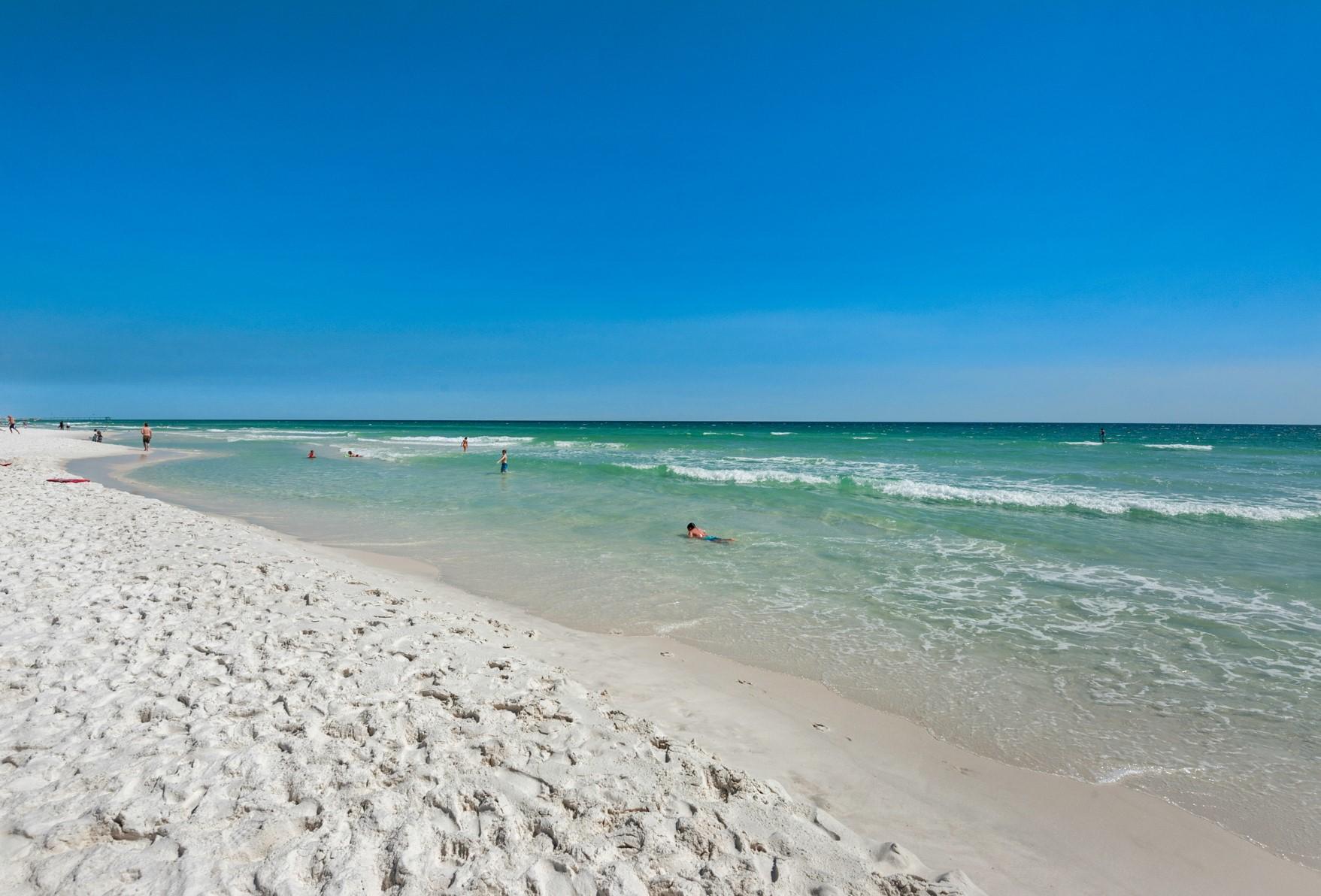 EL MATADOR CONDO - Residential