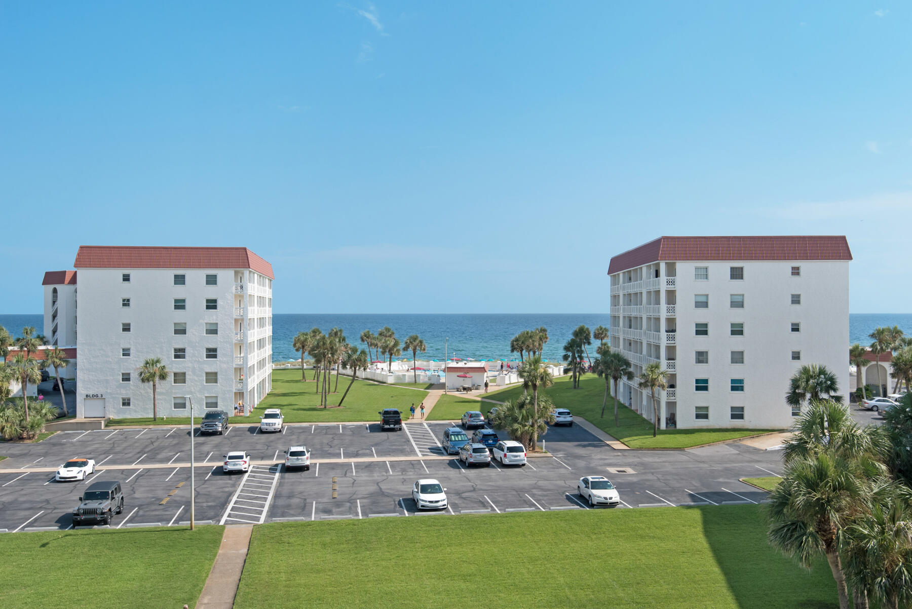 EL MATADOR CONDO - Residential