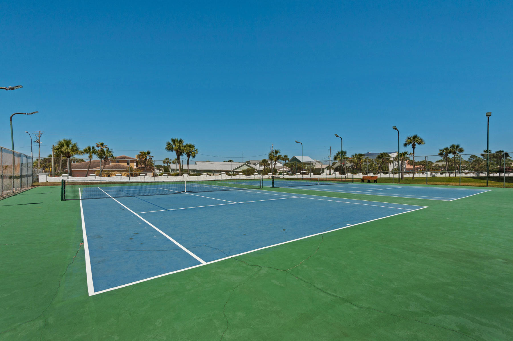 EL MATADOR CONDO - Residential