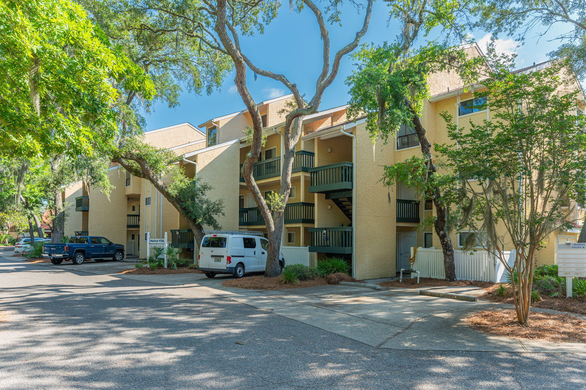 MARINA VILLAS CONDO AT BLUEWATER BAY - Residential Lease