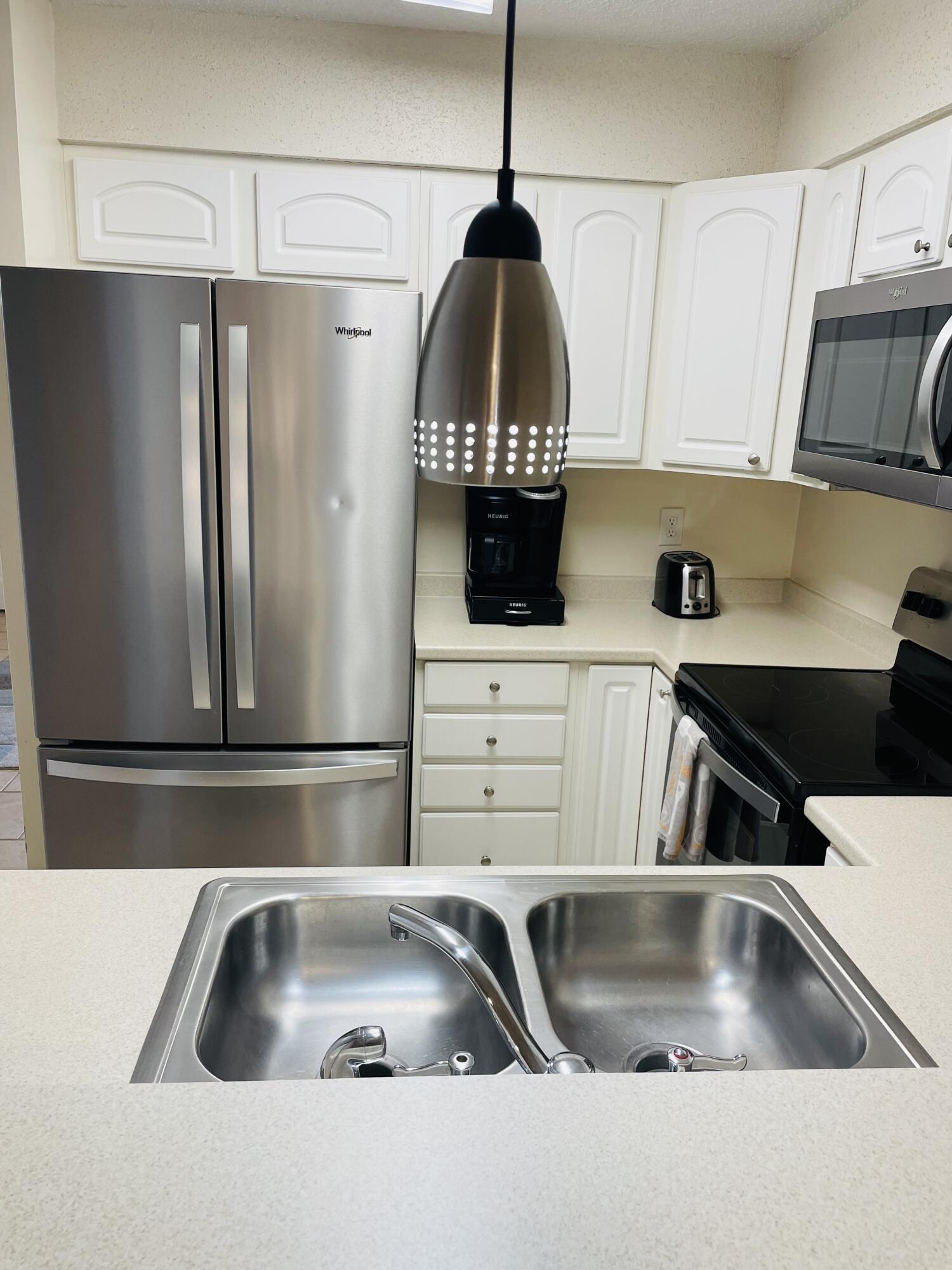 SANDPRINTS CONDO - Residential