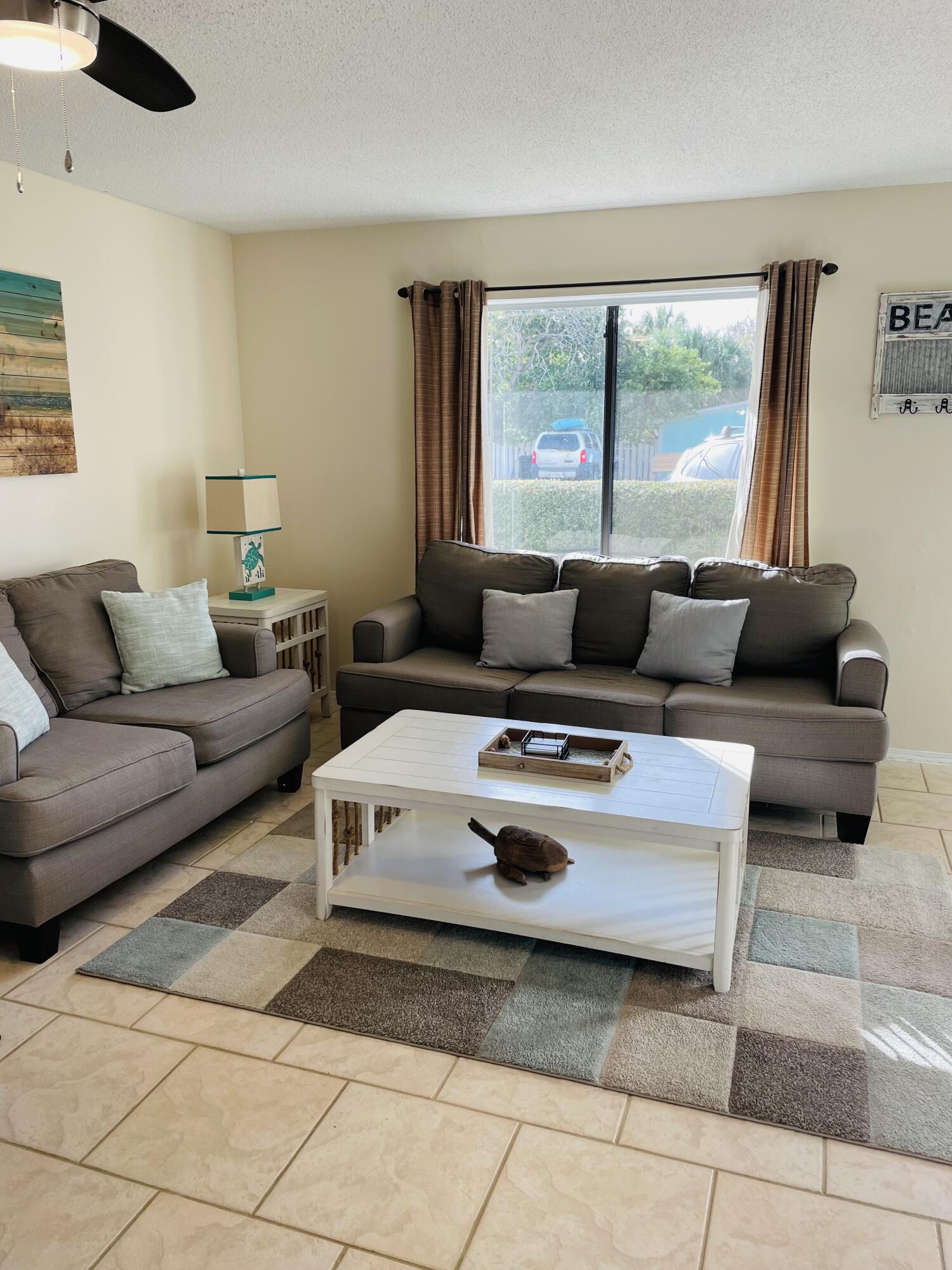 SANDPRINTS CONDO - Residential