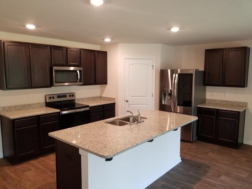 Redstone Commons - Residential Lease