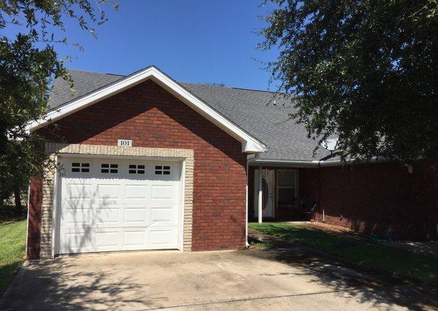 QUAIL HOLLOW - Residential