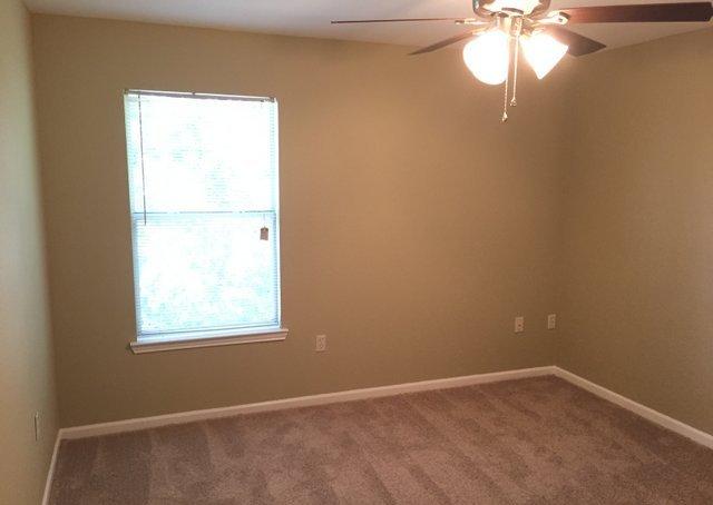 QUAIL HOLLOW - Residential