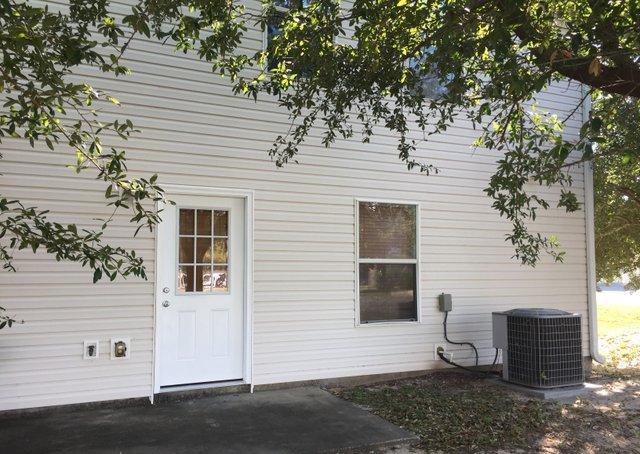 QUAIL HOLLOW - Residential