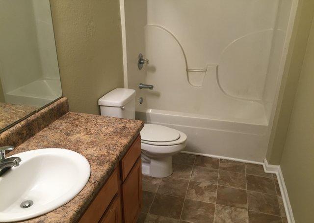 QUAIL HOLLOW - Residential