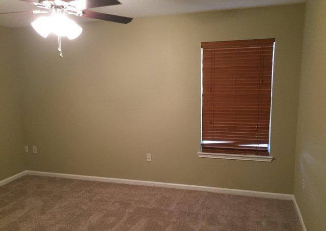 QUAIL HOLLOW - Residential