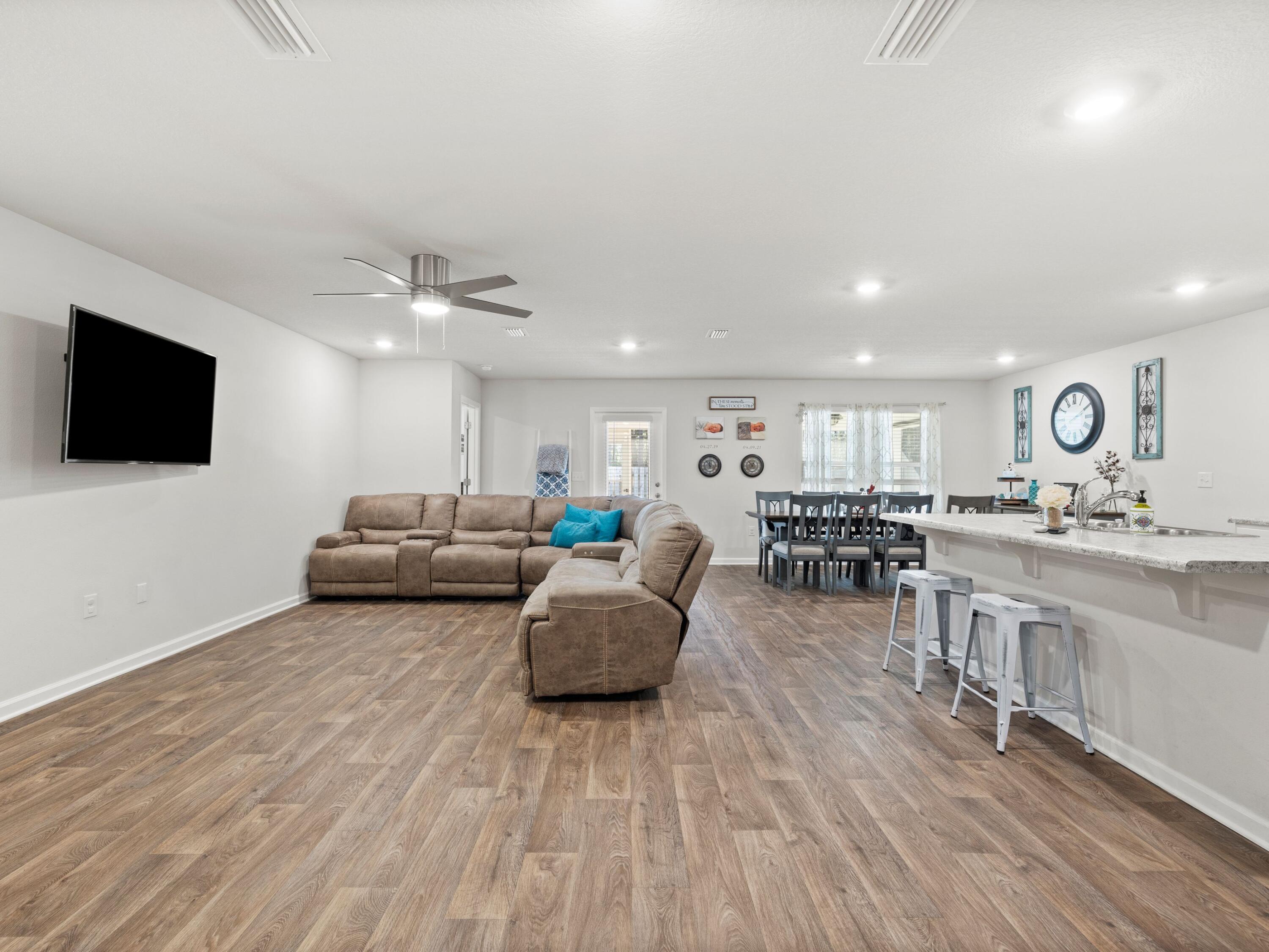 HAMMOCK BAY - MILL COTTAGES - Residential