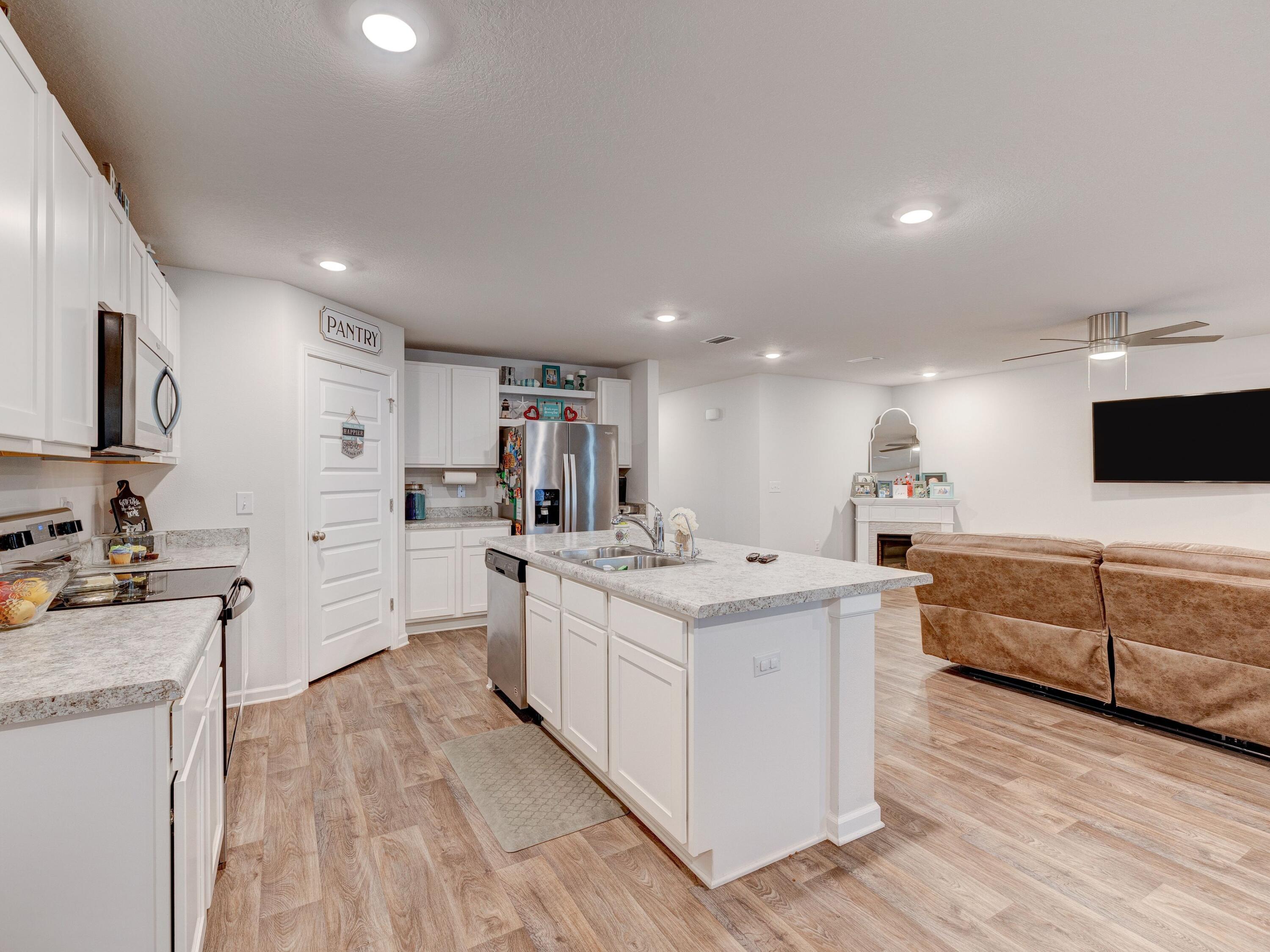 HAMMOCK BAY - MILL COTTAGES - Residential