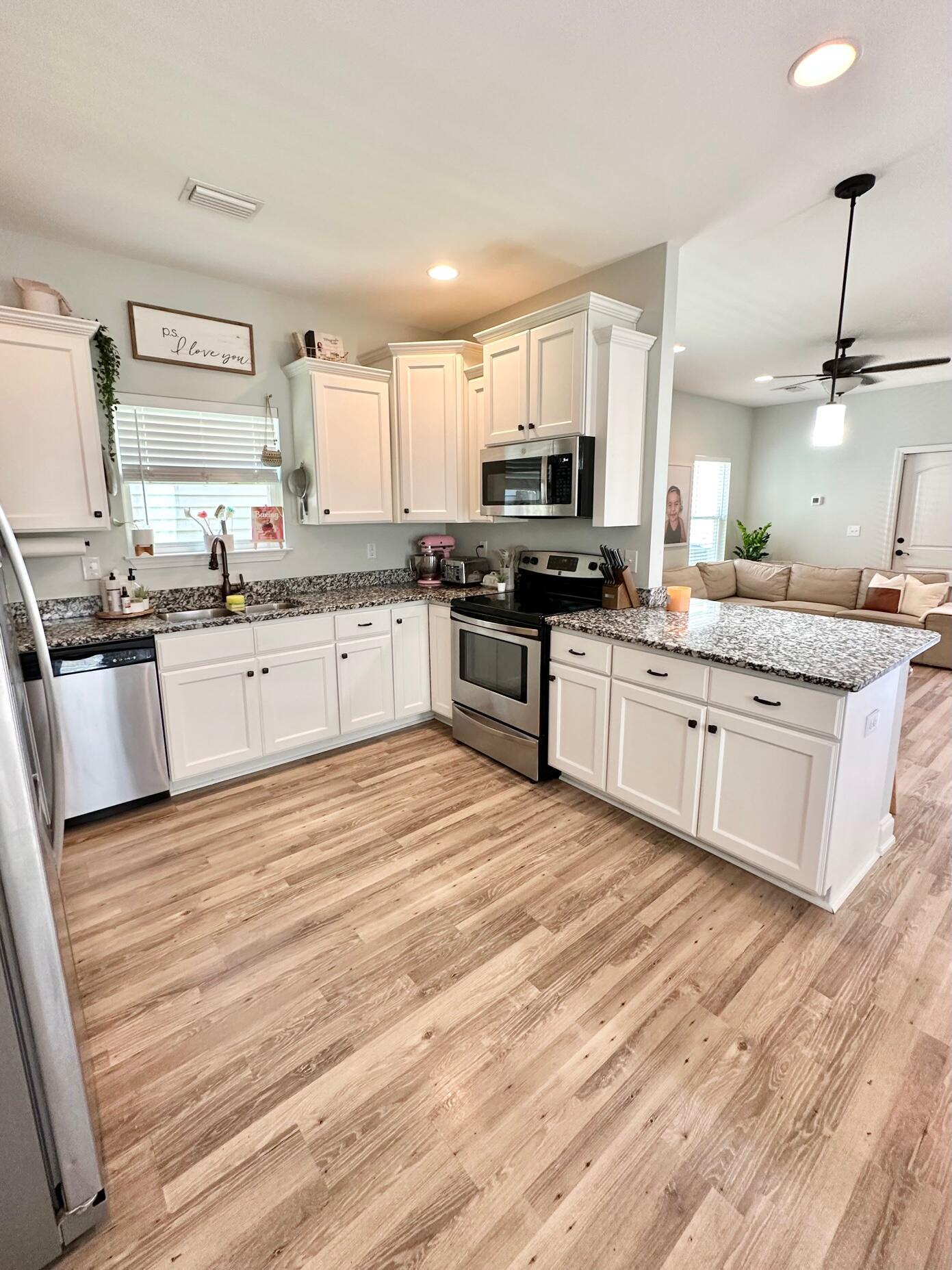 CARONDOLET T/H - Residential Lease