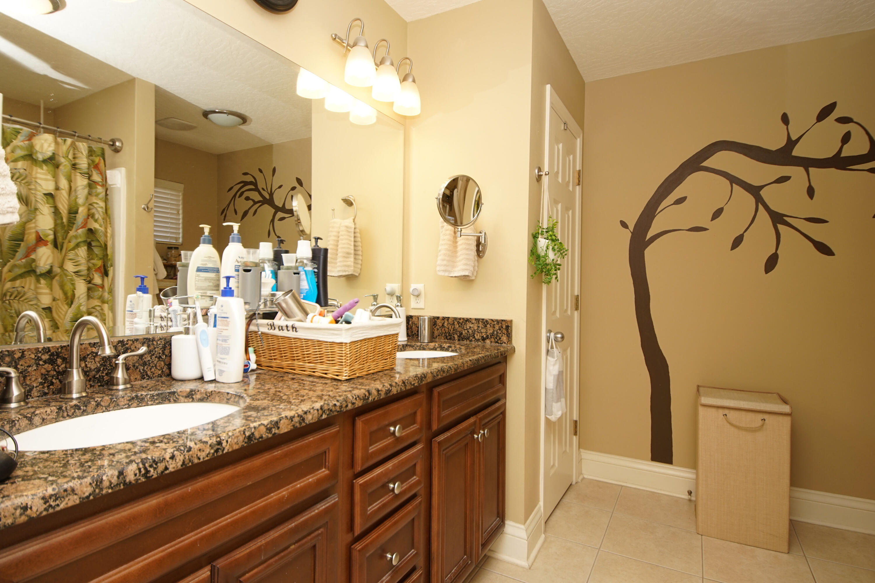 COTTAGES AT EAST RIVER - Residential