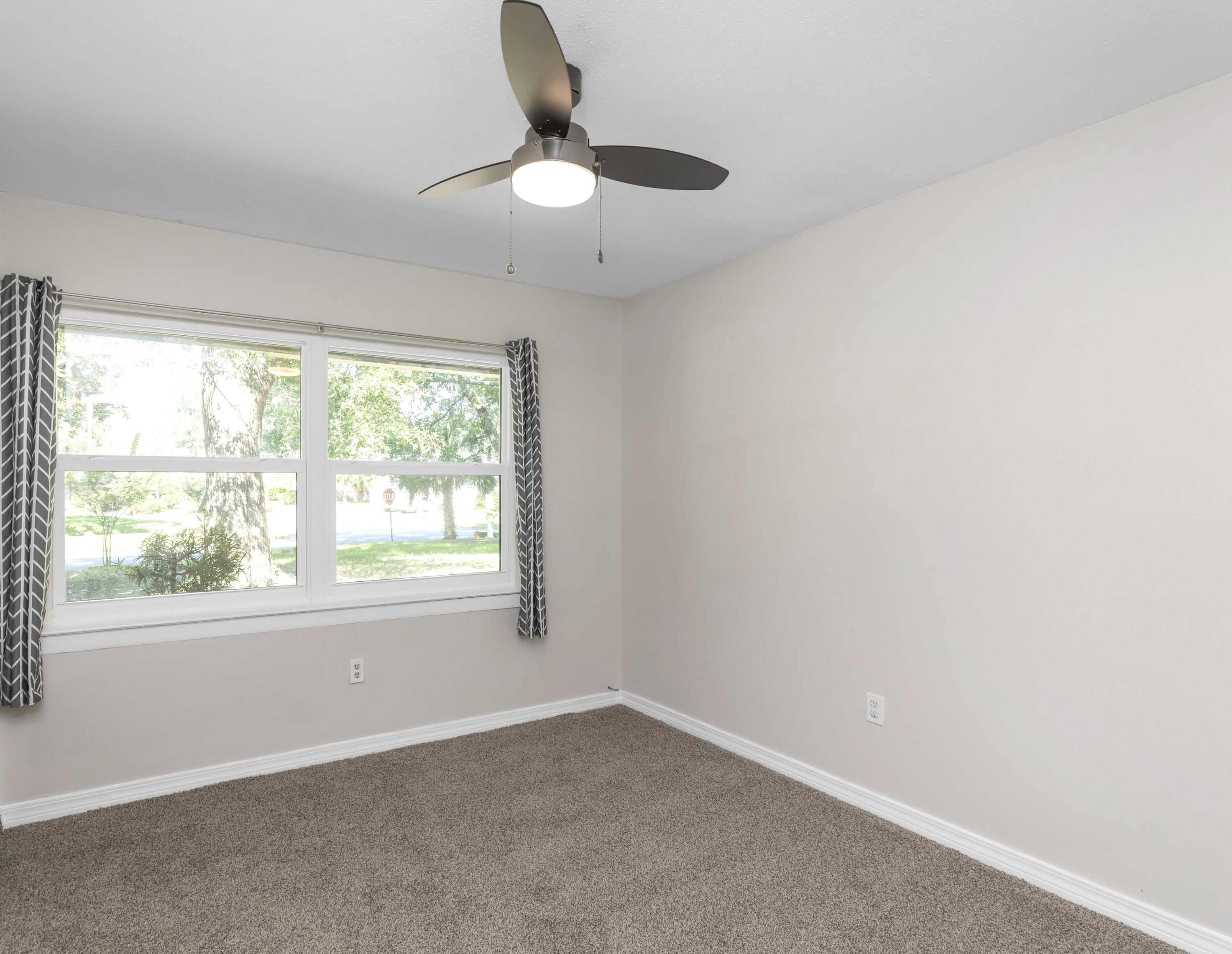 CHELSEA WOODS - Residential