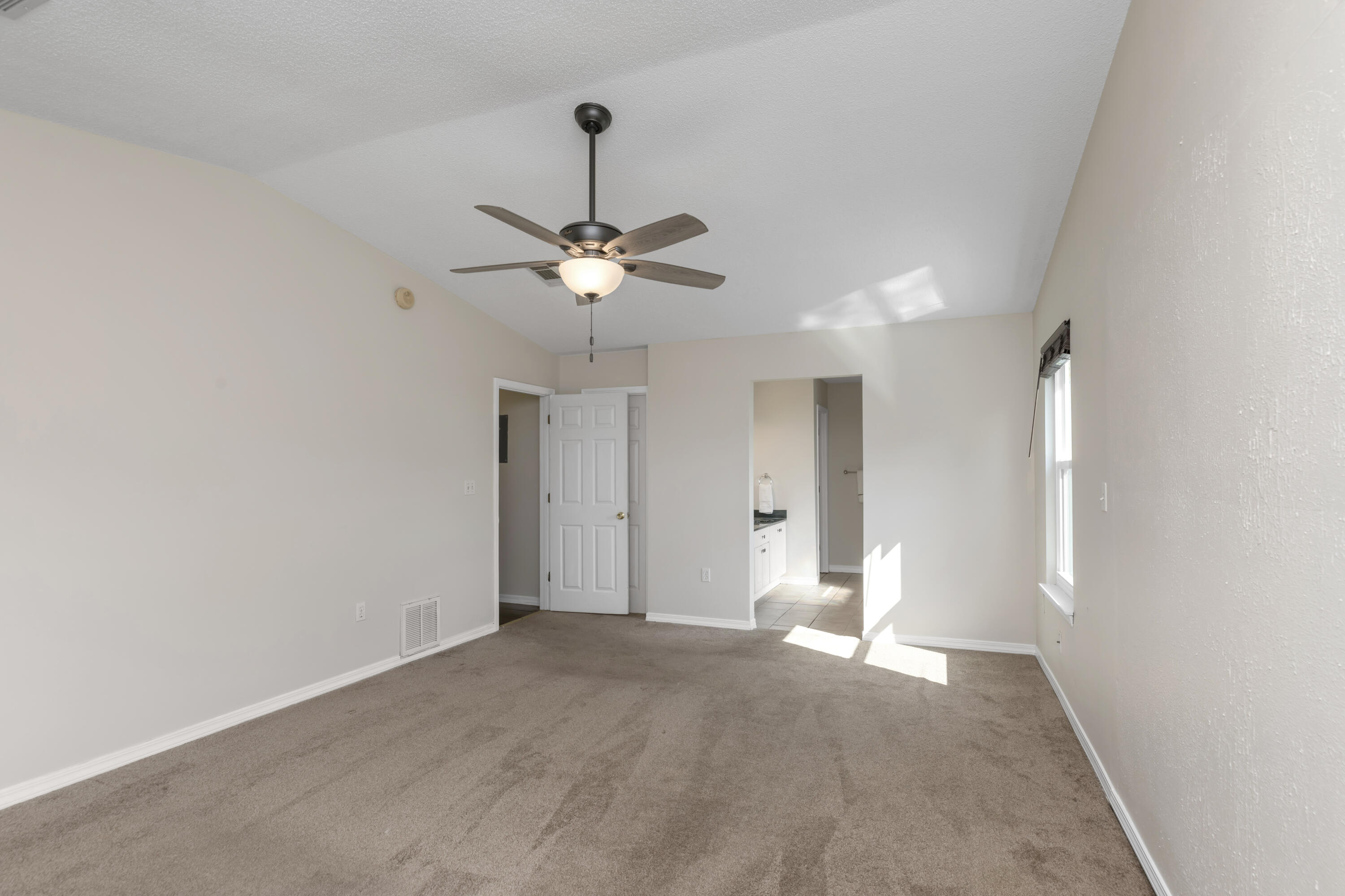 CHELSEA WOODS - Residential