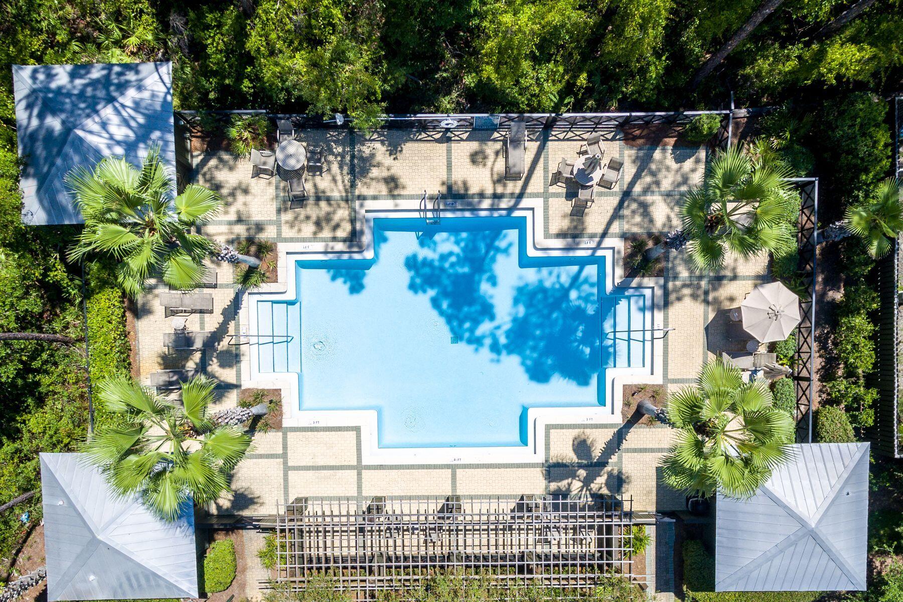 TREETOP VILLAGE - Residential